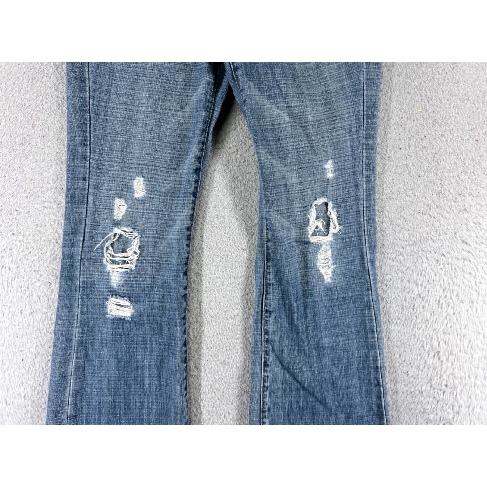Vintage Shyanne Jeans Womens 29 Blue Denim Flared Low Rise Distressed 29x30 Pants Regular Jeans Womens Boys Girls Mens Size 29" - 3 Thumbnail