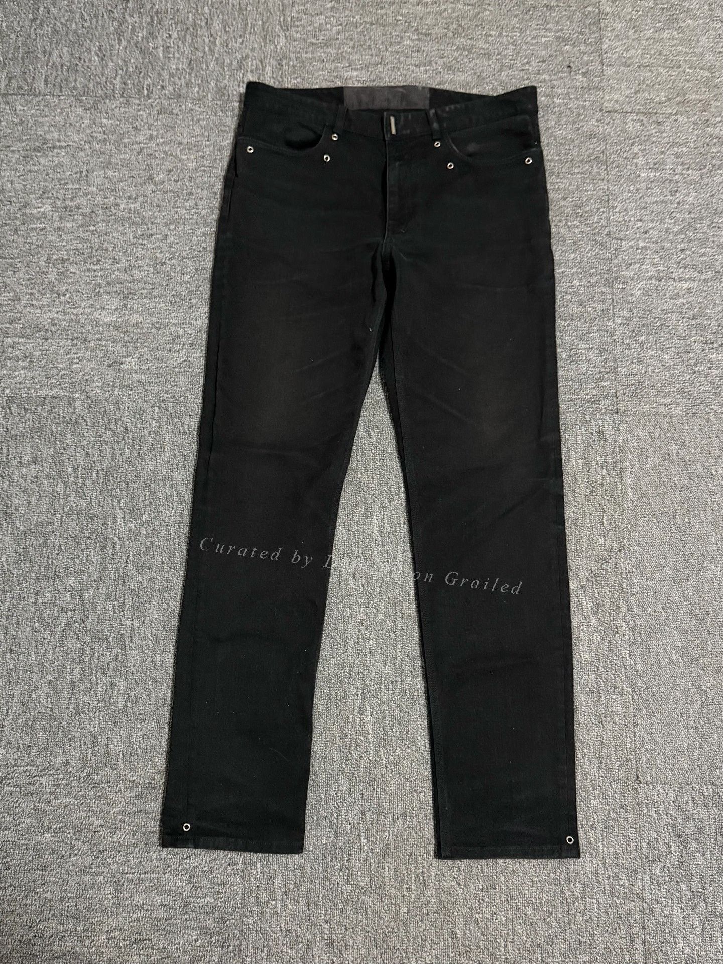 Givenchy Givenchy Water Ripple Silver Buckle Jeans Size US 33 - 1 Thumbnail