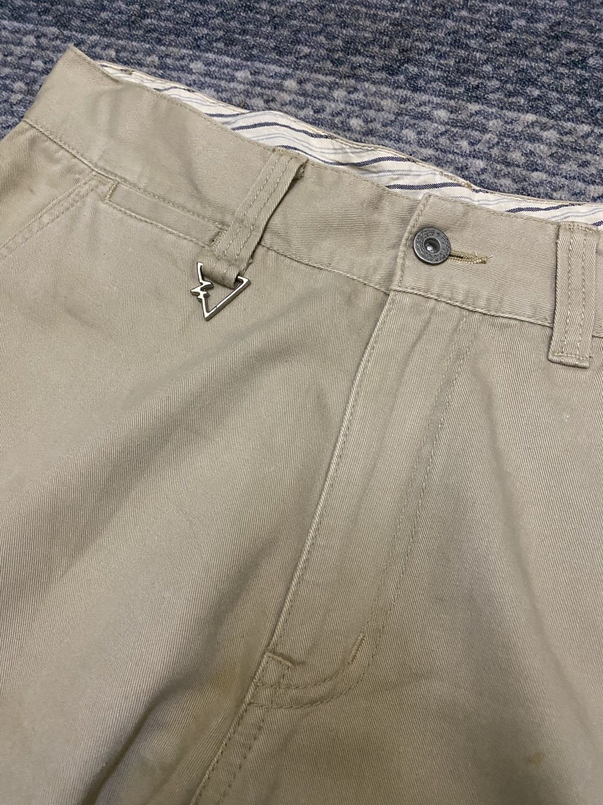 Neighborhood × Vintage × WHIZ LIMITED VINTAGE Y2K WHIZ LIMITED KHAKIS ICONIC LOGO BACK Size US 34 / EU 50 - 6 Thumbnail