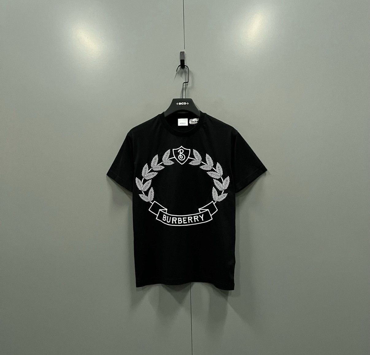 Burberry Burberry Wheat Large Logo Short Sleeve T-shirt J41 Size US XXS / EU 40 - 1 Thumbnail
