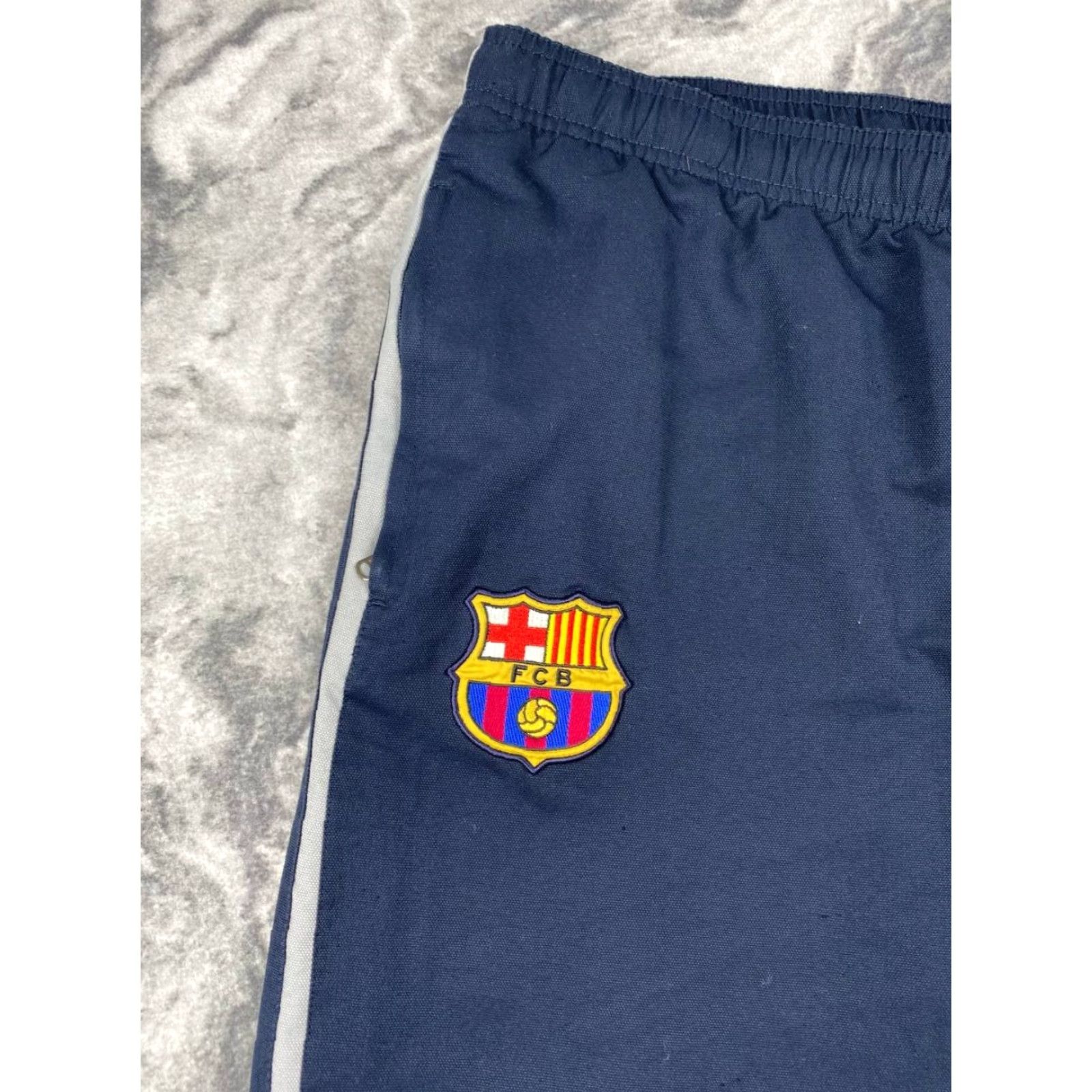 Nike Vintage Nike FC Barcelona Nylon Track Pants Men XL Blue 90s Soccer Activewear Pants Size US 36 / EU 52 - 3 Thumbnail