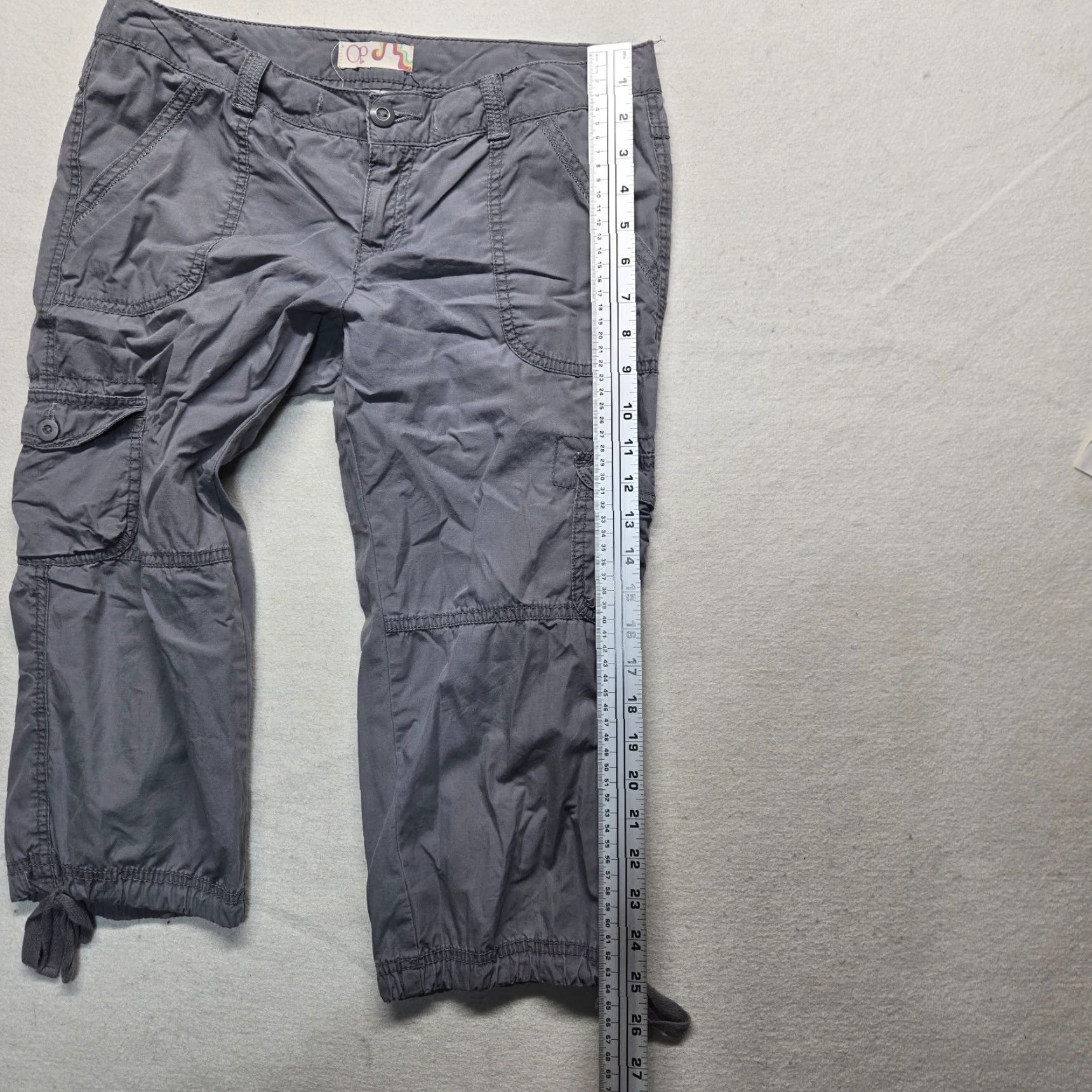 Ocean Pacific OP Ocean Pacific Capris Solid Gray Cropped Pants Women's 7 Tapered Cropped Pants 7 Ladies Gray Ocean Pacific Capris Size 28" / US 6 / IT 42 - 6 Thumbnail