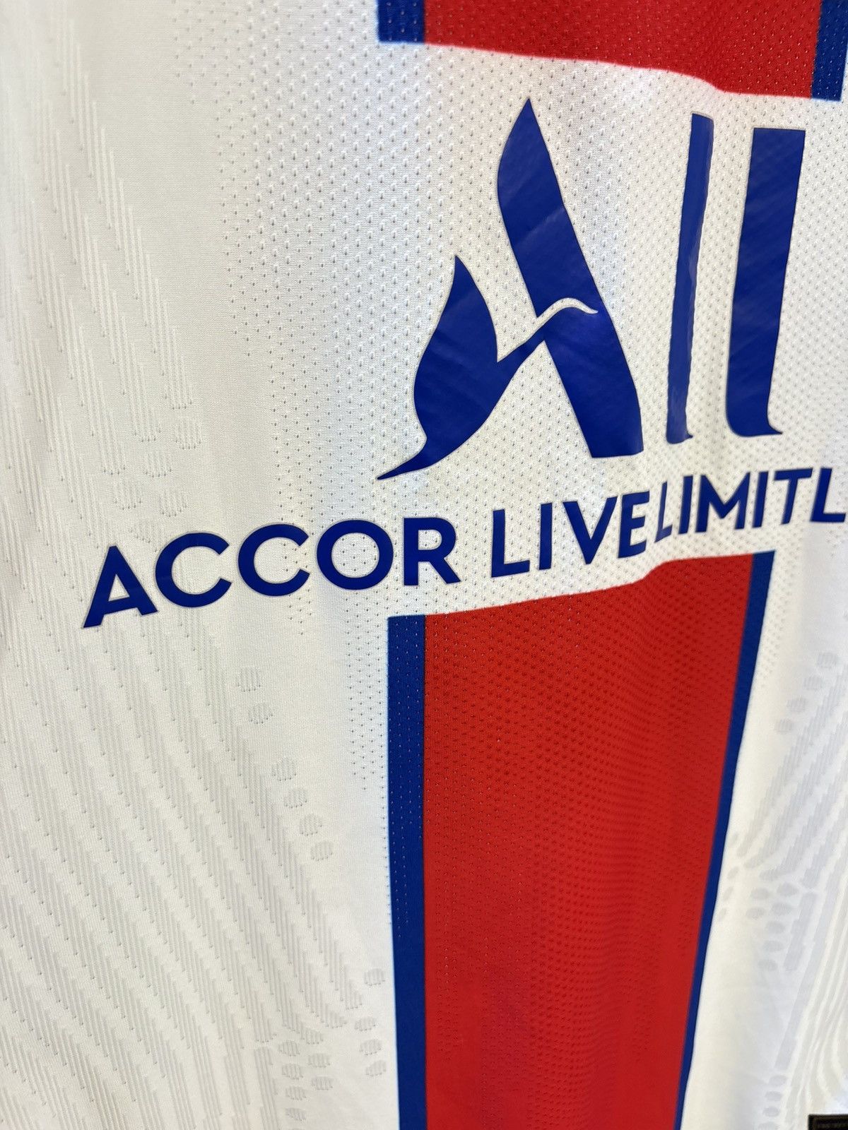 Nike 2020 Paris Saint-German Away Kit Player Version Size US L / EU 52-54 / 3 - 12 Thumbnail