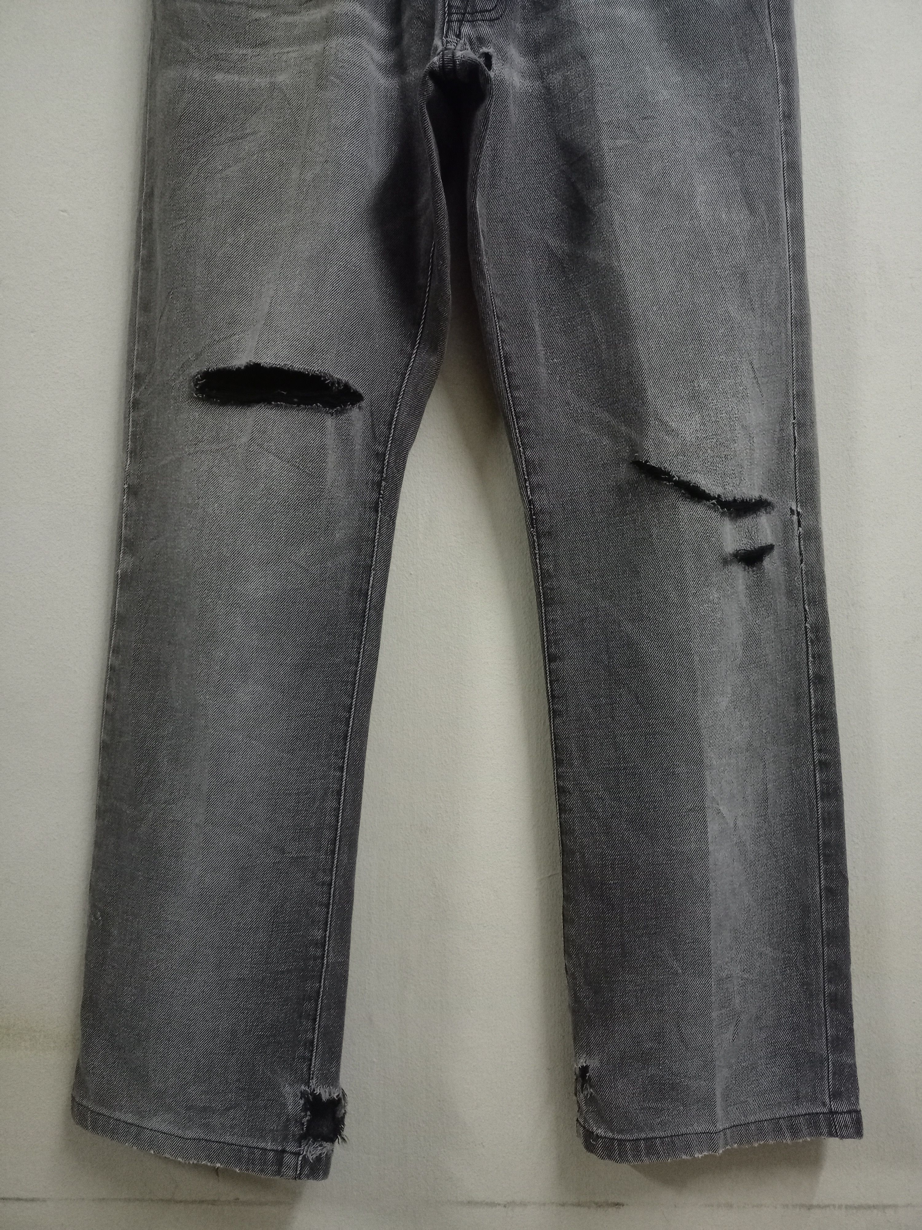 Hugo × Hugo Boss Vintage Hugo Boss Distressed Loose Jeans 30x29 Size US 30 / EU 46 - 5 Thumbnail