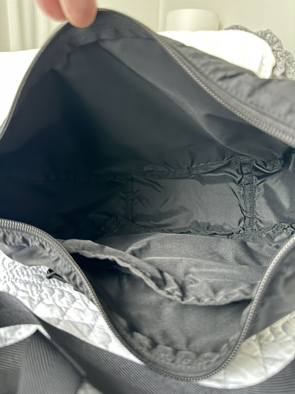 Balenciaga Balenciaga Expandable Sling recycled-nylon shoulder bag Size ONE SIZE - 7 Thumbnail