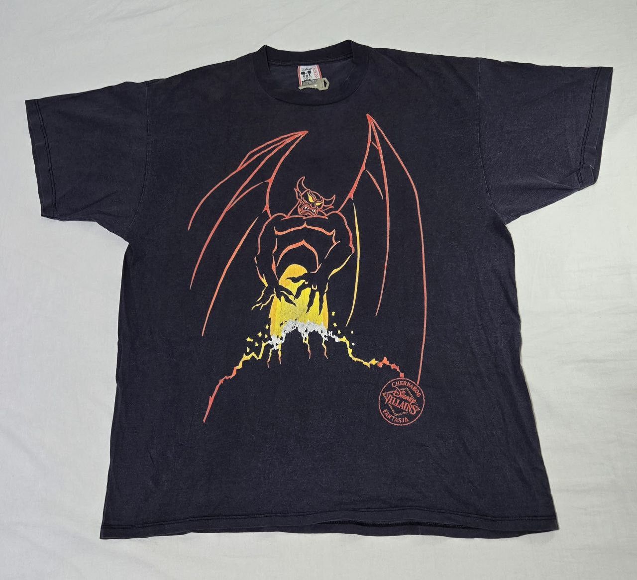 Vintage RARE Vintage 90s Disney Chernabog tee Size US XL / EU 56 / 4 - 1 Thumbnail