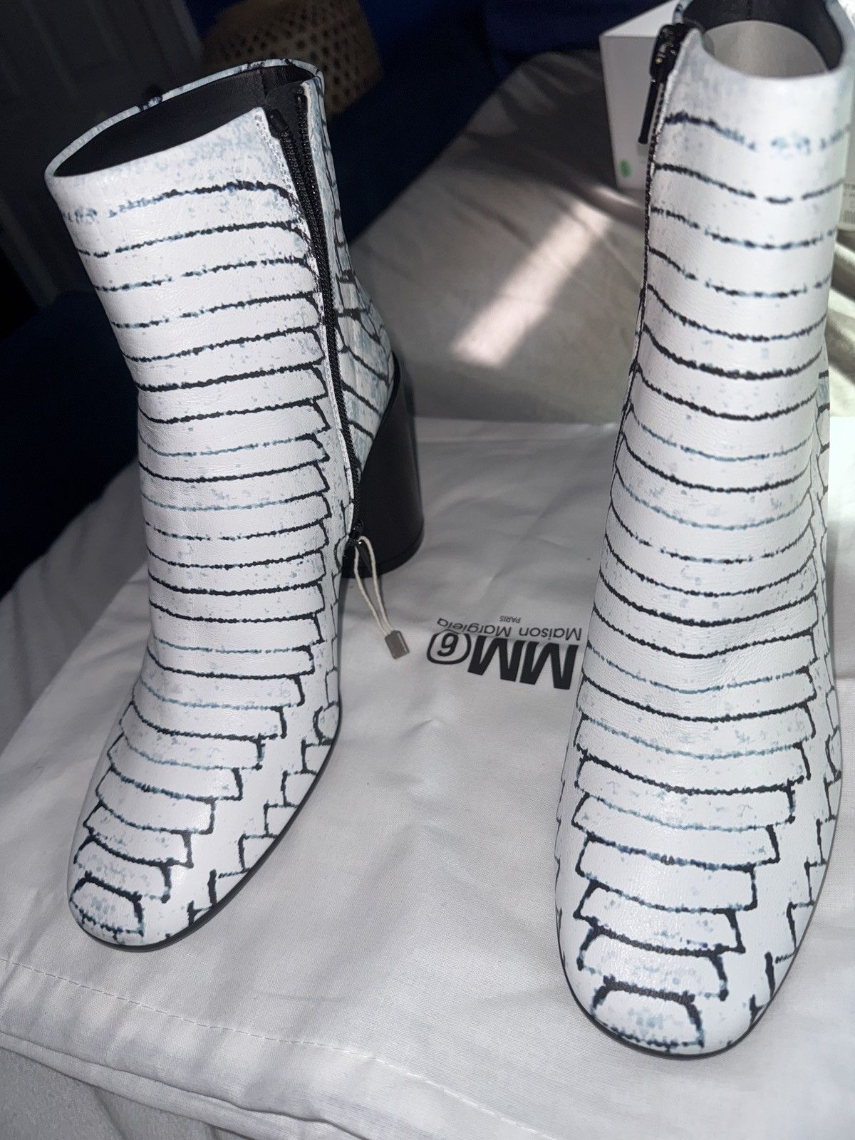 Maison Margiela MM6 Maison Margiela Printed Leather Ankle Boots EU 39 Size US 8.5 / IT 38.5 - 2 Thumbnail