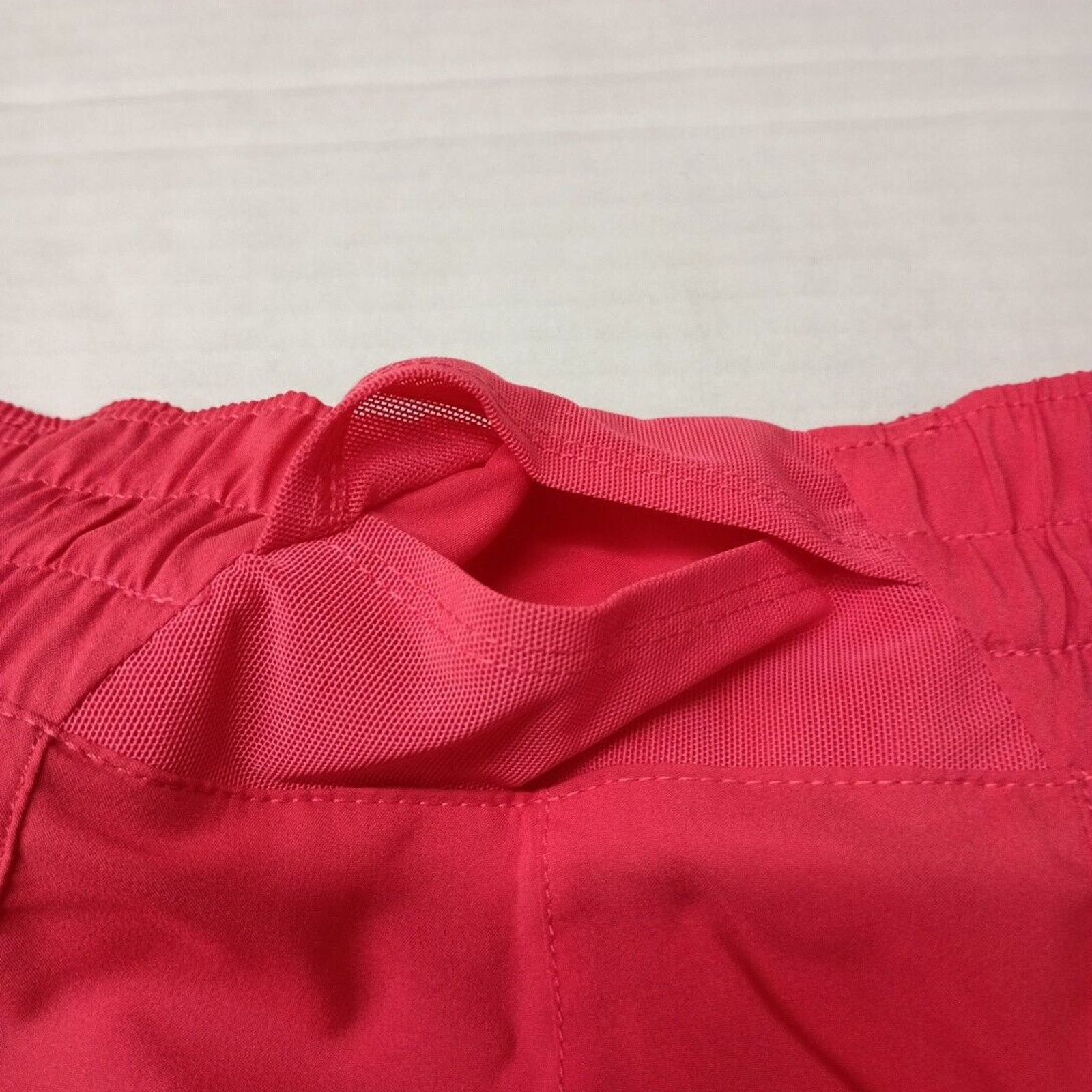 Nike NWT Nike Women's One Dri-FIT Mid-Rise Shorts 3in Pink Size L Size 33" - 7 Thumbnail