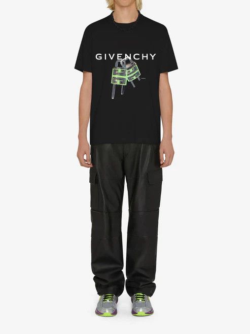 Givenchy o1srvl11e0725 Lock T-Shirt in Black Size US M / EU 48-50 / 2 - 2 Thumbnail