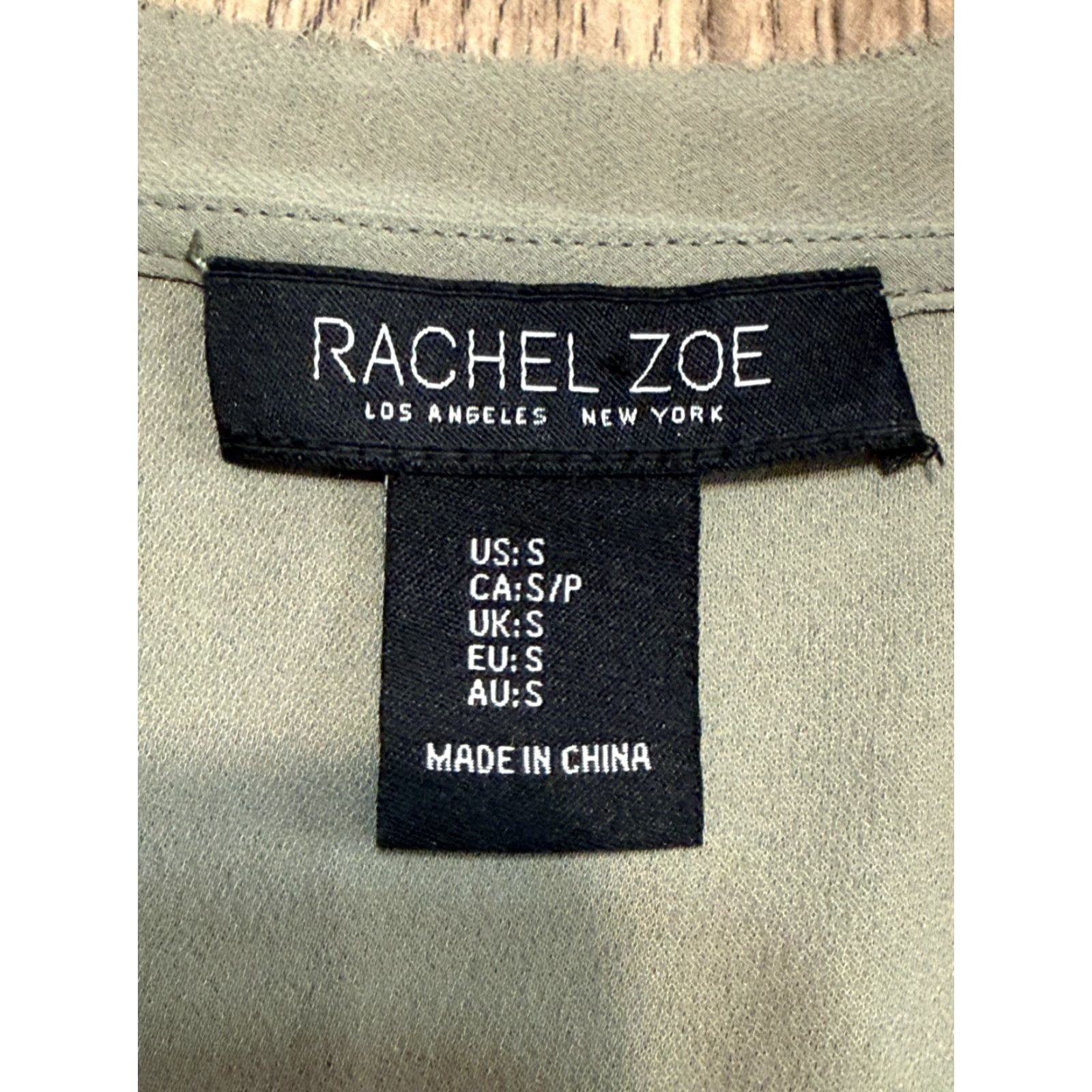 Rachel Zoe Rachel Zoe Shirts Women's Small Green Tank Top V-Neck Casual Shirt Category: Shirt, Tank Top, Sleeveless, Blouse, V-Neck, Pullover Size S / US 4 / IT 40 - 3 Thumbnail