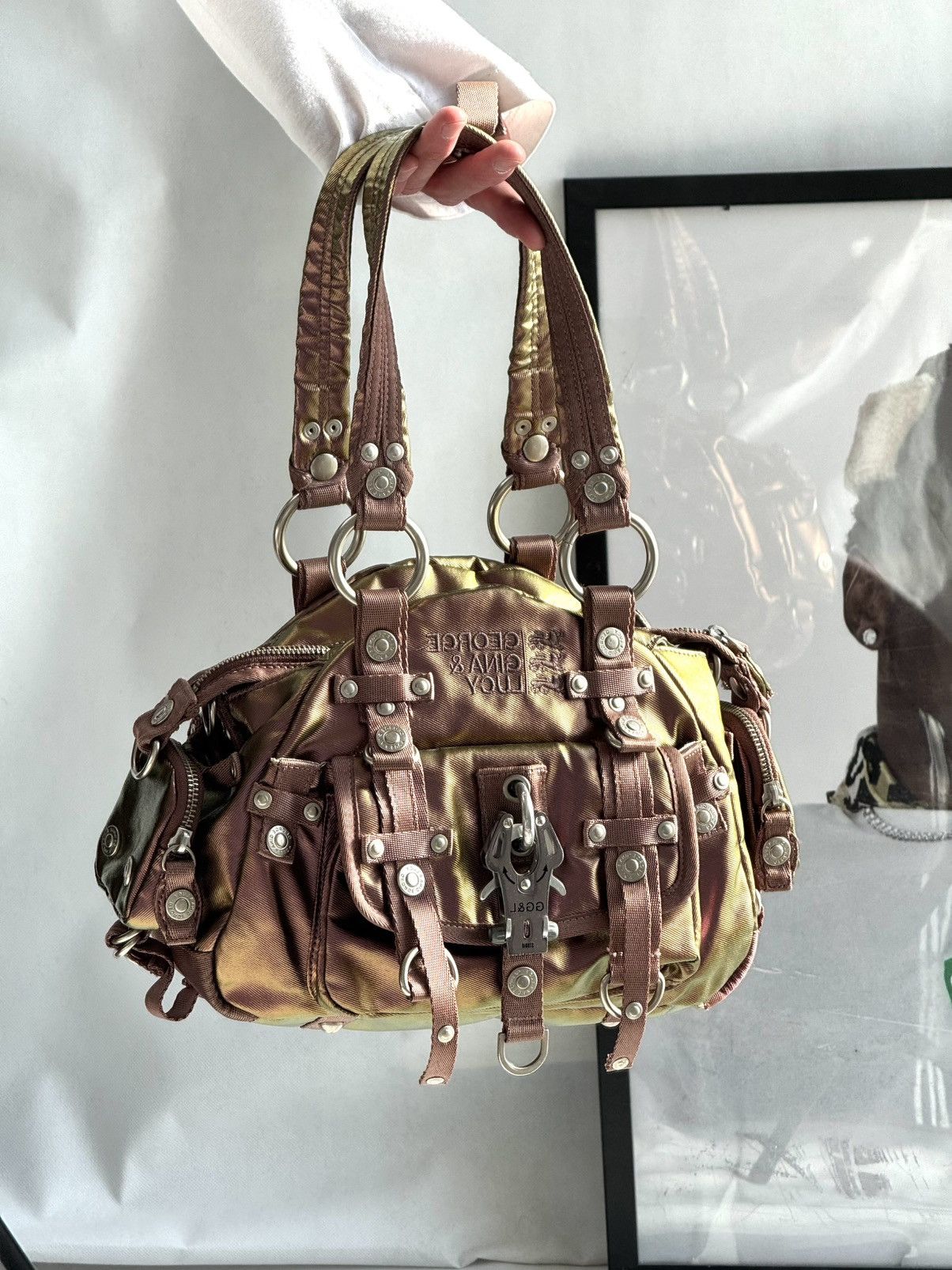 George Gina & Lucy Very Rare George Gina & lucy Chameleon Bag Crossbody Handbag Size ONE SIZE - 3 Thumbnail