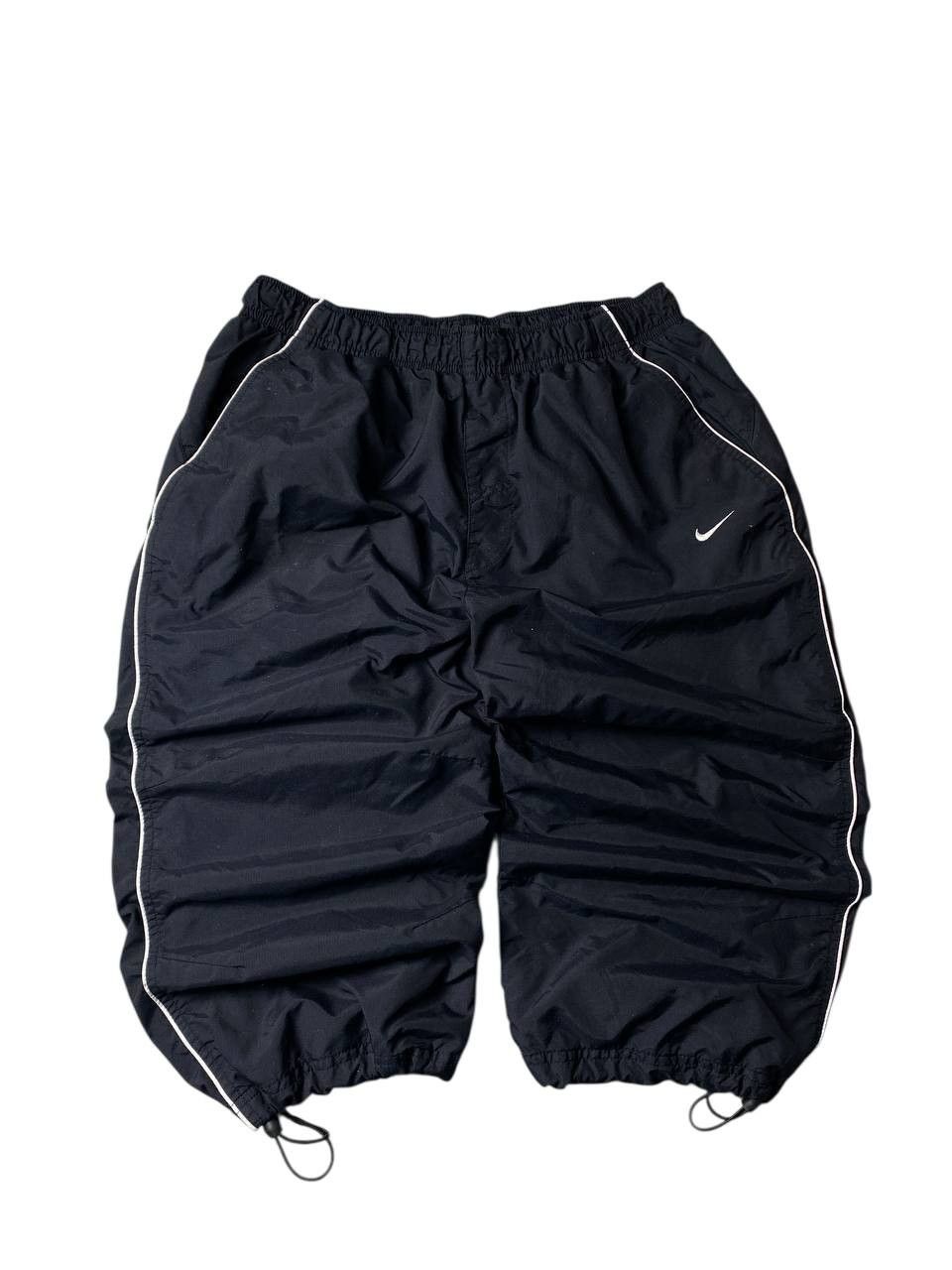 Nike Vintage Nike Drill Strips Nylon Shorts Y2K long Size US 34 / EU 50 - 1 Thumbnail