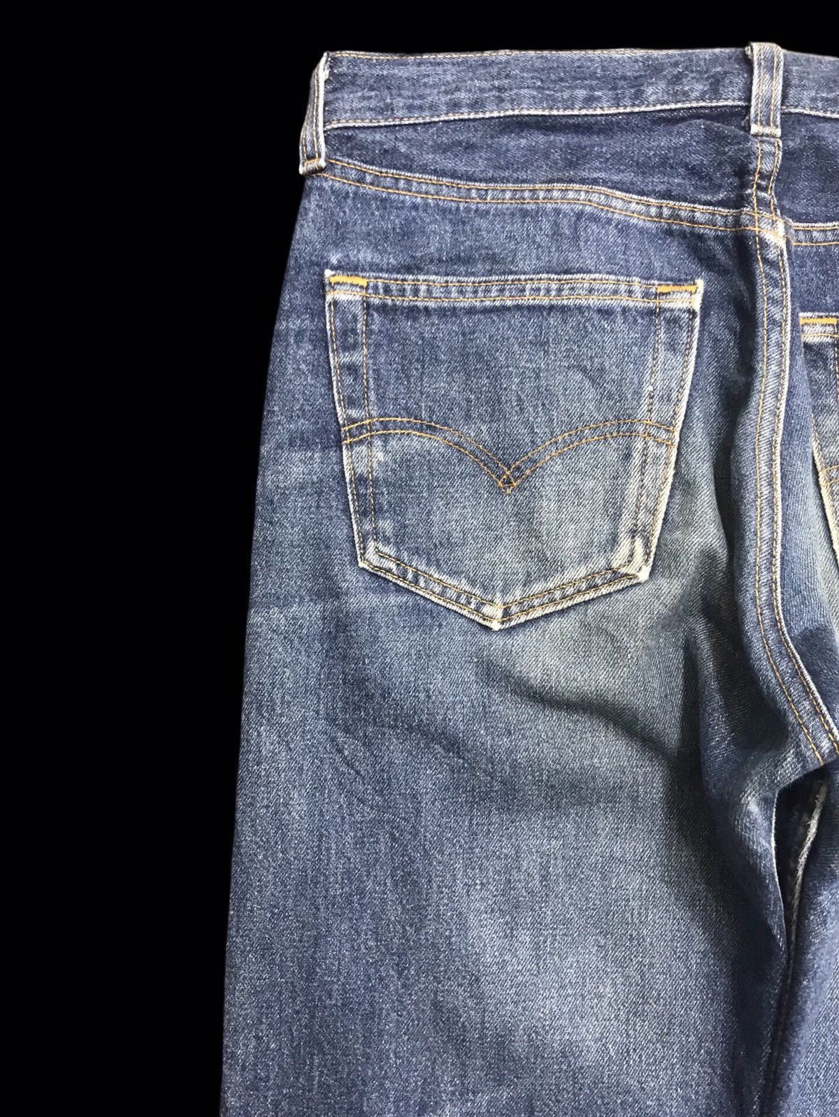 Levi's 💥90s Style💥Vintage Levis 501 Blue Wsh Distrssed Denim F242 Size US 31 - 12 Thumbnail