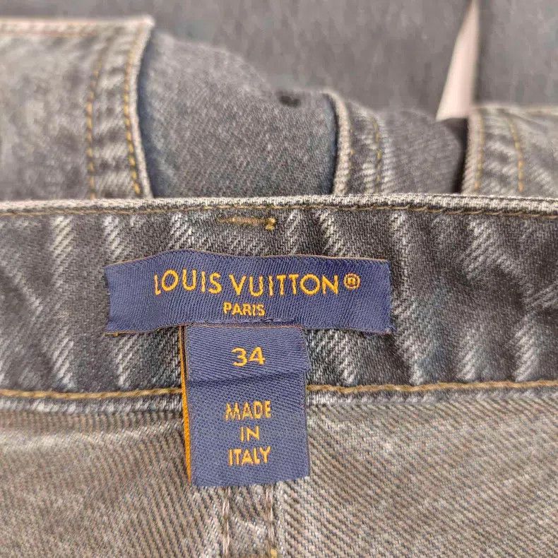 Louis Vuitton Louis Vuitton Dark blue logo straight-leg wide-leg pants Size US 34 / EU 50 - 2 Thumbnail