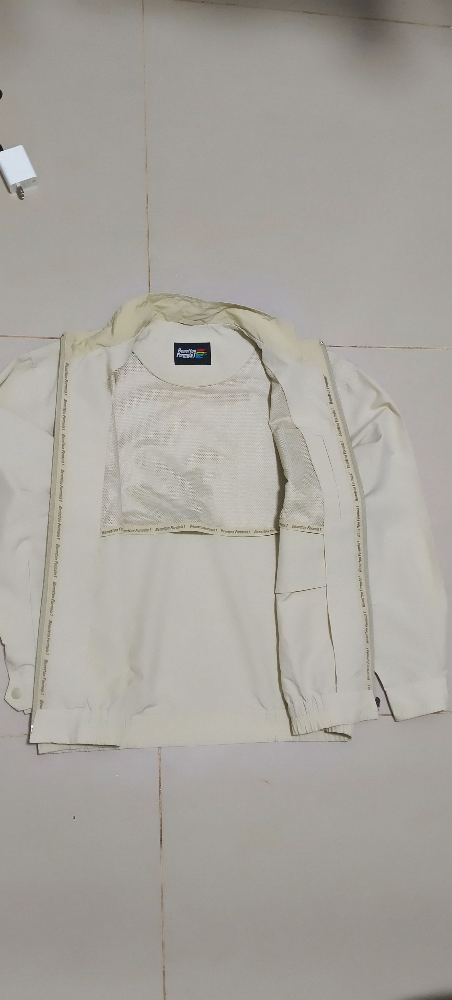Benetton Vintage Benetton Formula 1 Jacket - Cream Size US M / EU 48-50 / 2 - 4 Thumbnail