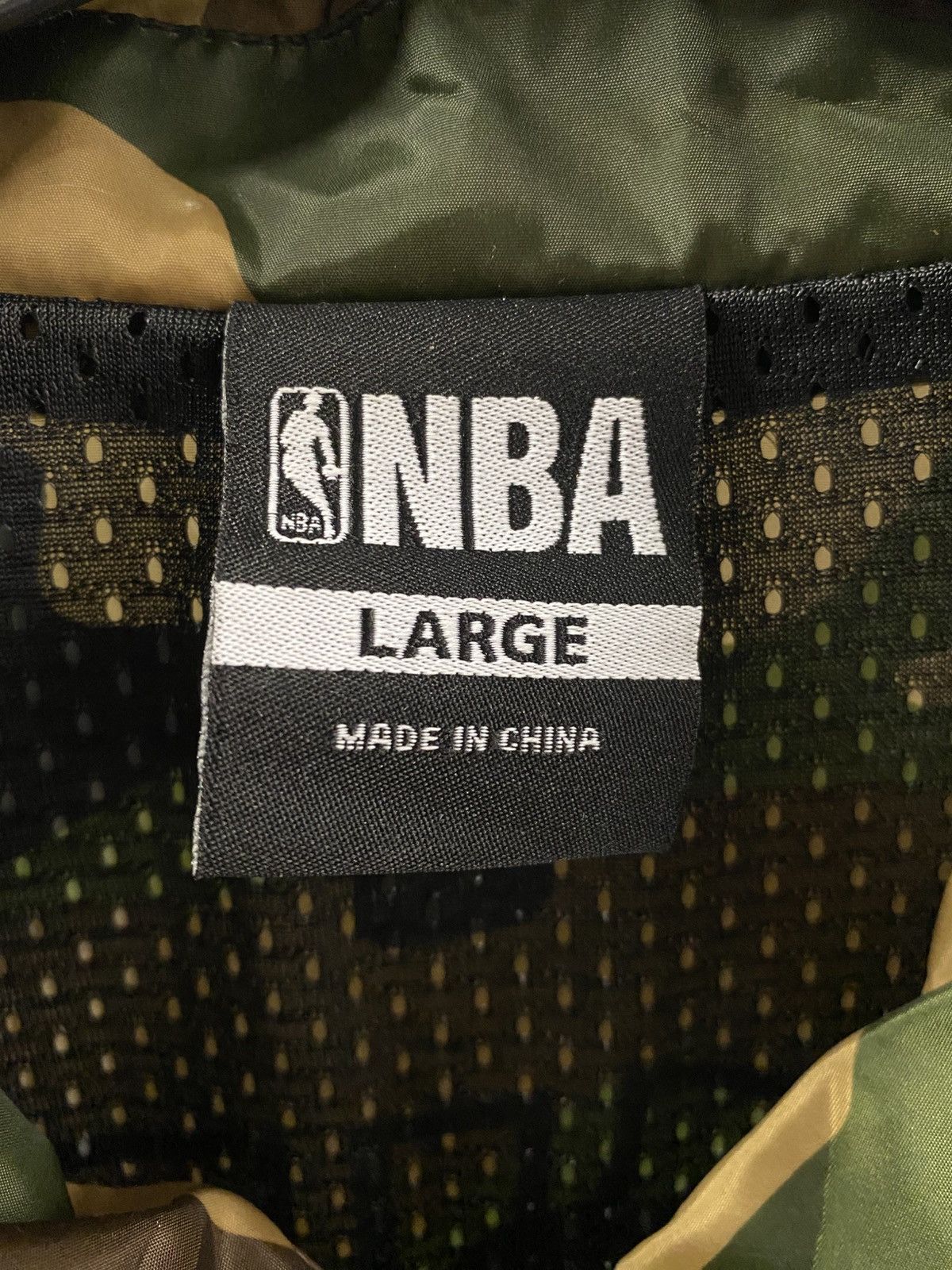 NBA NBA Camo Windbreaker Size US L / EU 52-54 / 3 - 5 Thumbnail