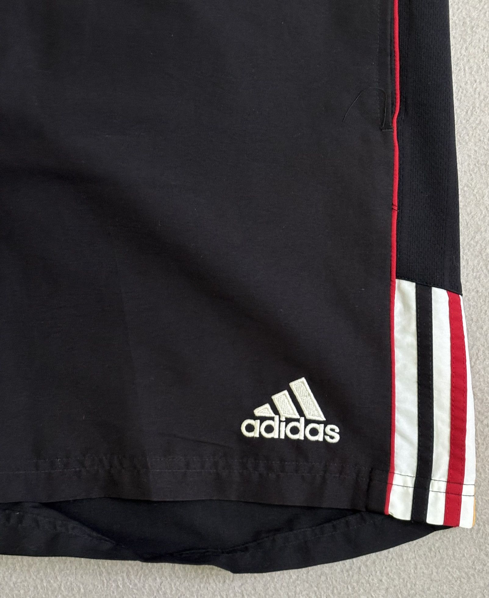 Adidas Germany 1998 Adidas Football Shorts Size XL Size US 39 - 9 Thumbnail