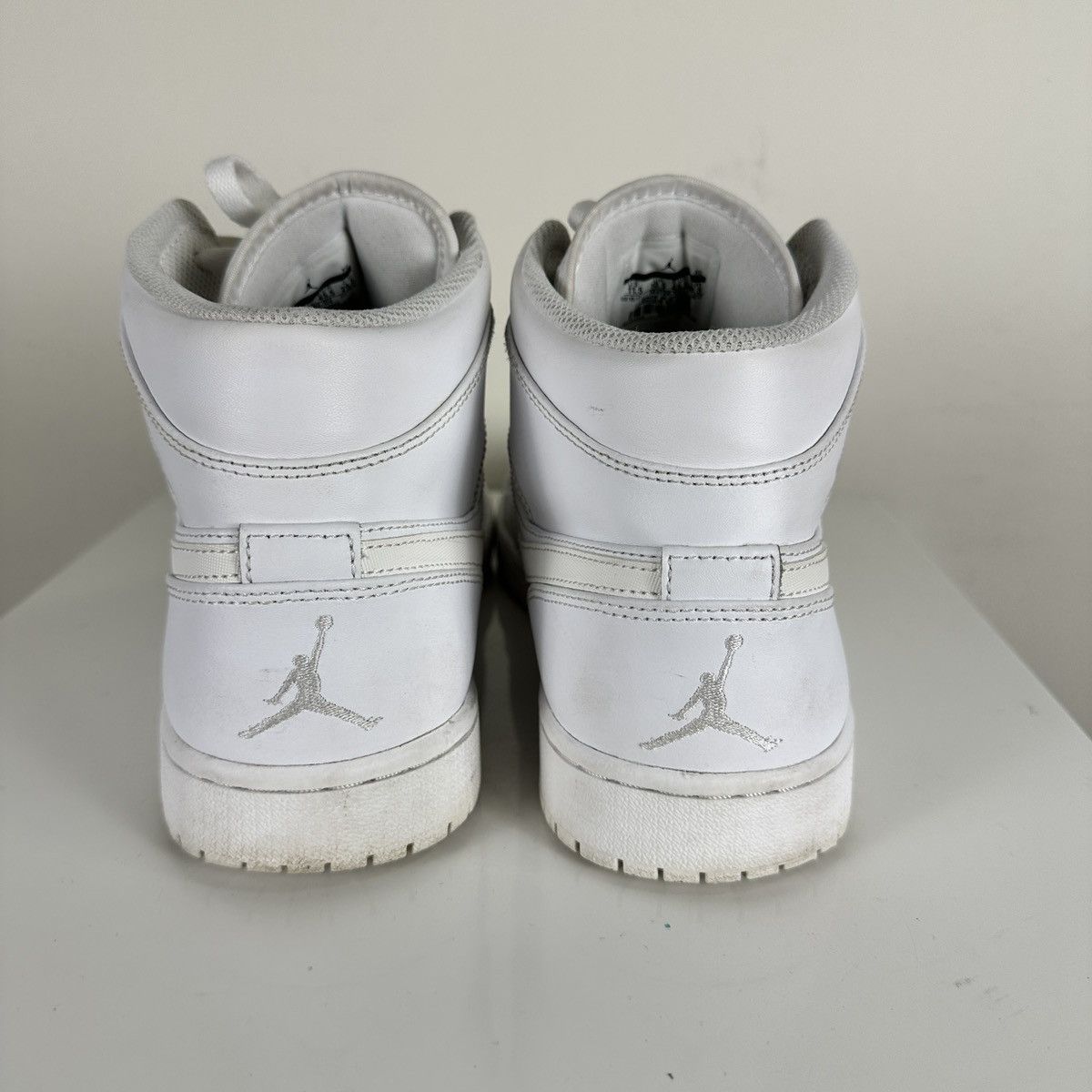Jordan Brand × Nike Air Jordan 1 Mid Triple White 2020 Size 11.5 Used Rare Size US 11.5 / EU 44-45 - 4 Thumbnail