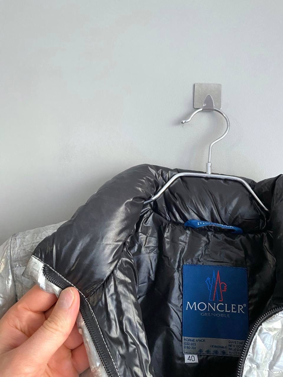 Moncler Vintage Moncler Grenoble Womens Metallic Puffer Jacket Sz 40 Size S / US 4 / IT 40 - 24 Thumbnail