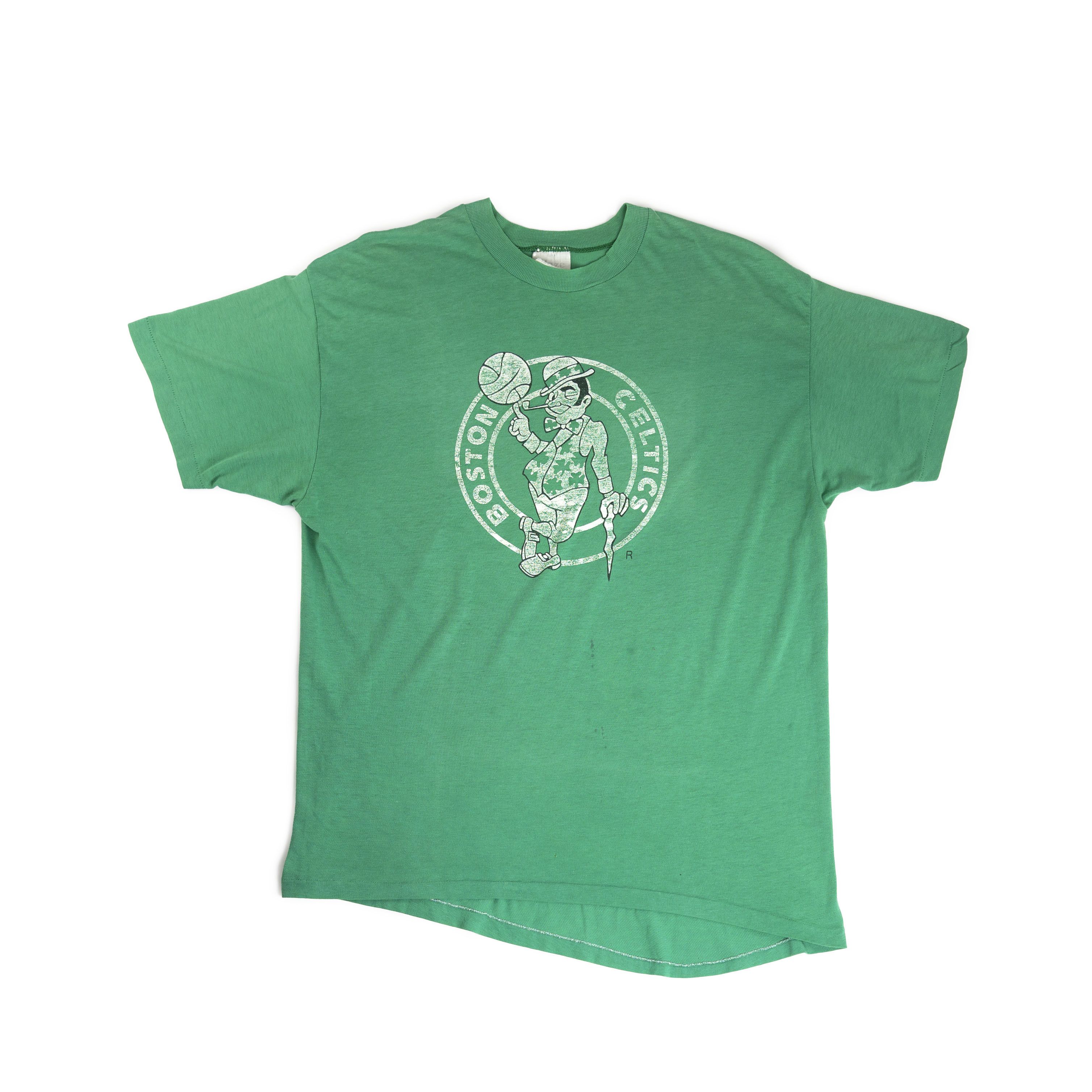 NBA Vintage 1980's Boton Celtics Faded Thin Tee Shirt Size US XL / EU 56 / 4 - 1 Thumbnail