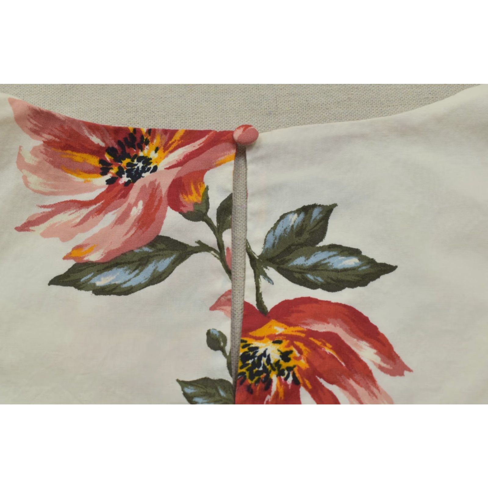 Vintage Lane Bryant Women Size 18 Blouse V-Neck White Floral Belted Peplum Top Cotton Spandex Size XXL / US 16-18 / IT 52-54 - 6 Thumbnail