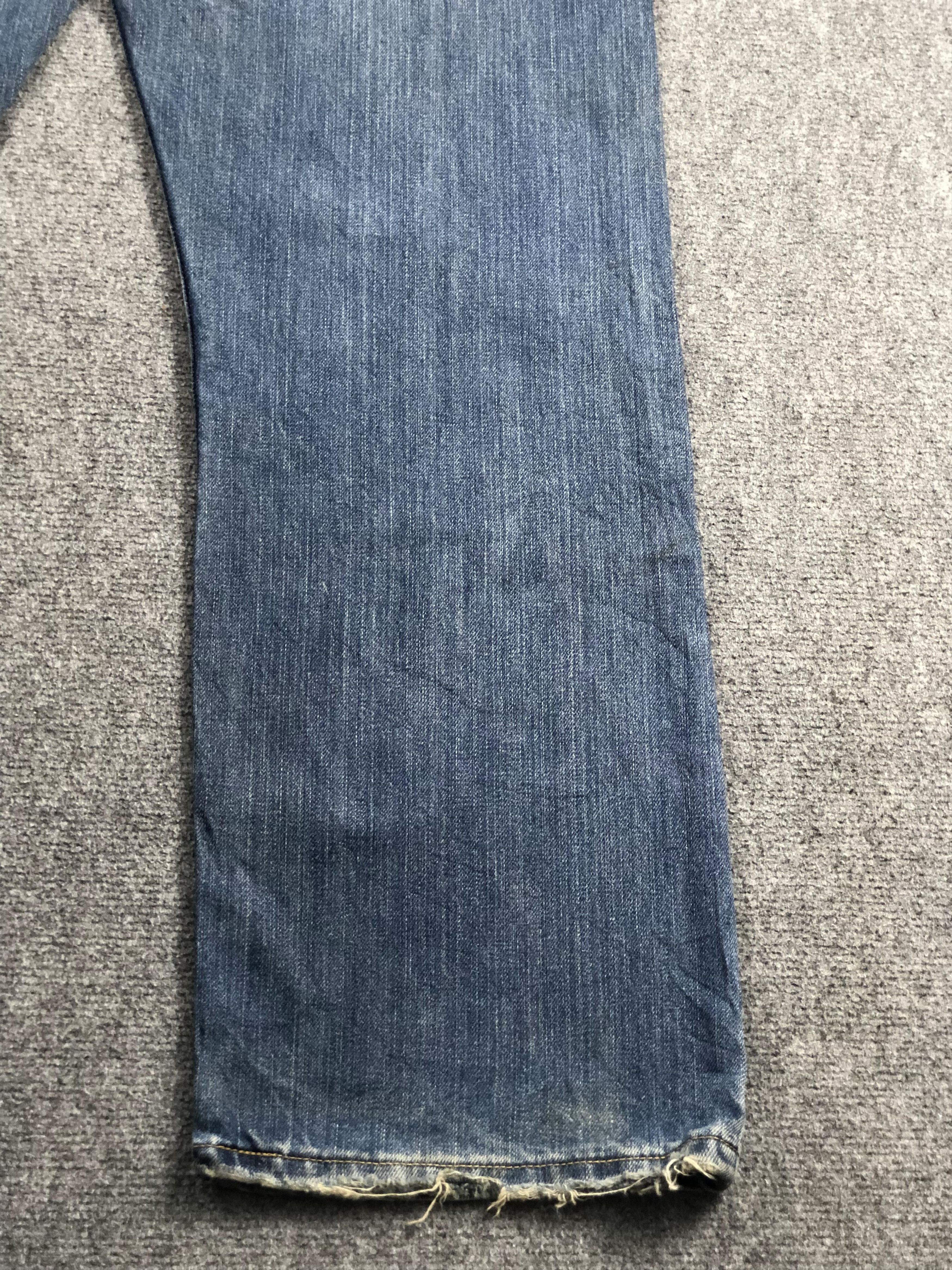 Vintage 90s Levis 501 Faded Blue Jeans DP2221