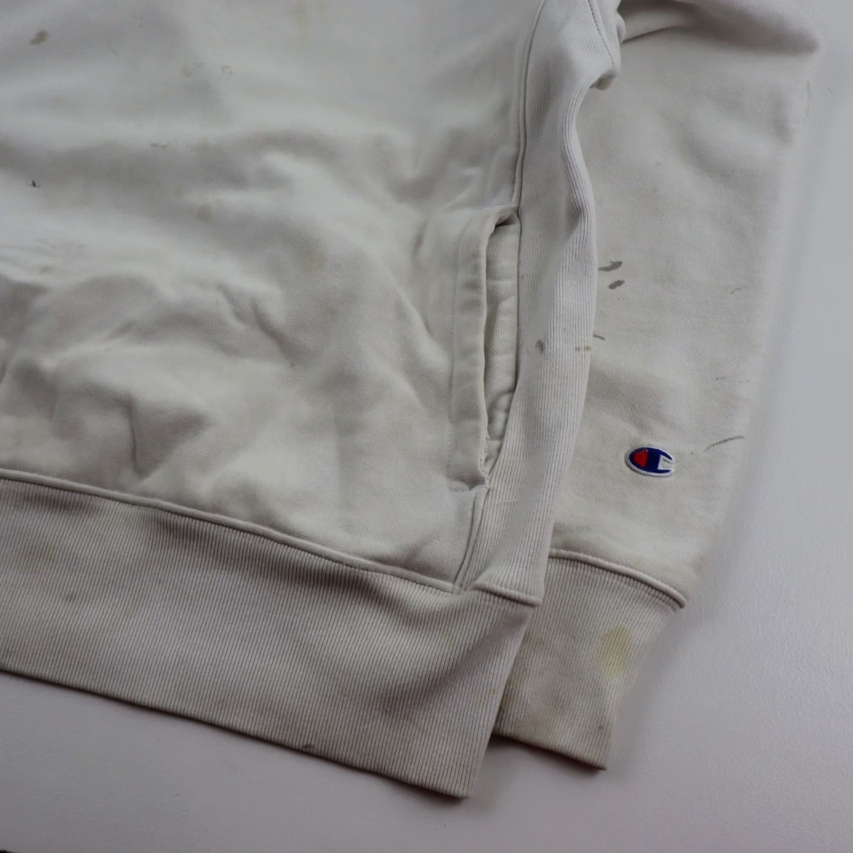 Champion VINTAGE Champion Reverse Weave Distressed Hoodie Sweatshirt Mens Medium White Pullover Size US M / EU 48-50 / 2 - 5 Thumbnail