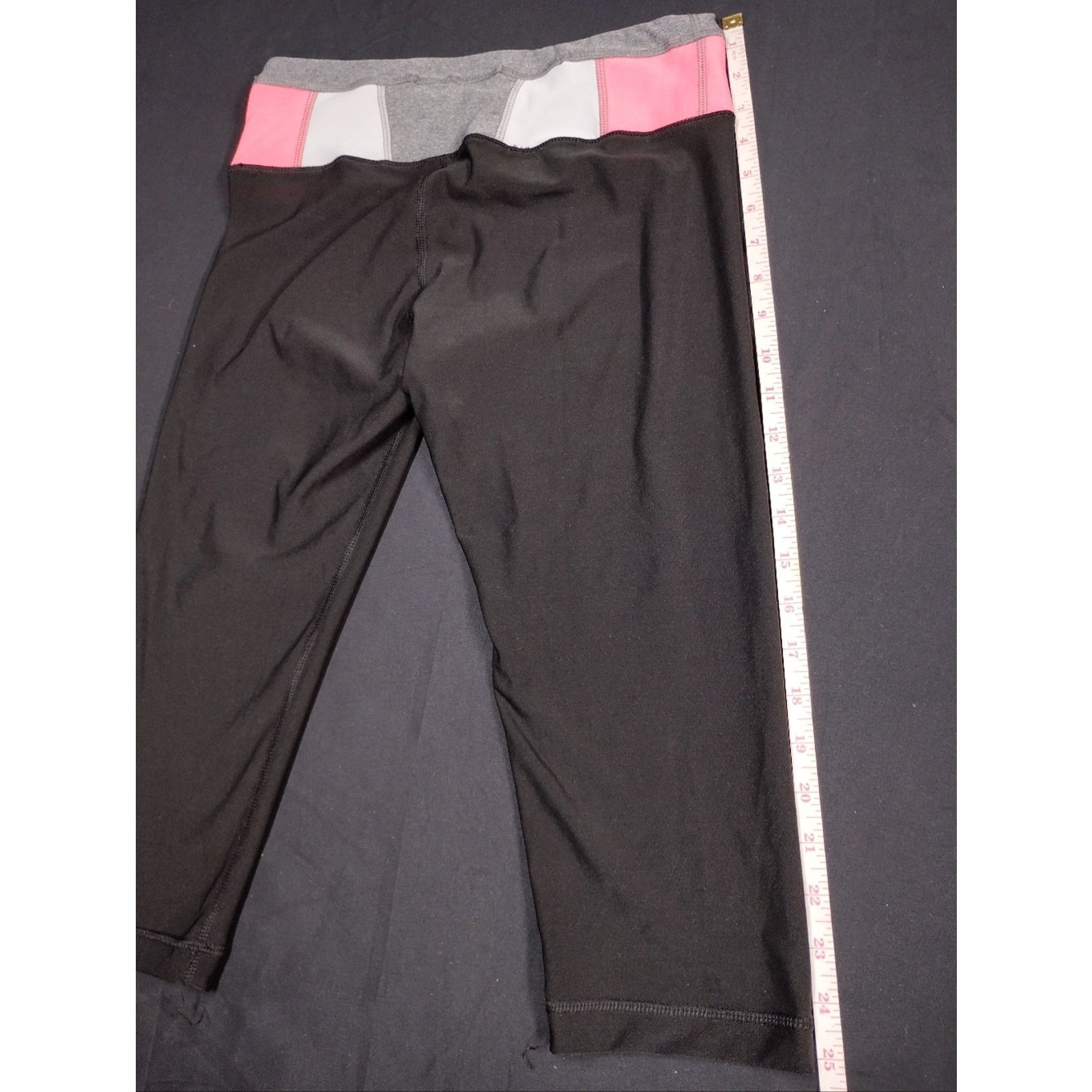 GBX RBX Black Capri Leggings - Pink & Gray Colorblock Waistband Size 26" / US 2 / IT 38 - 4 Thumbnail