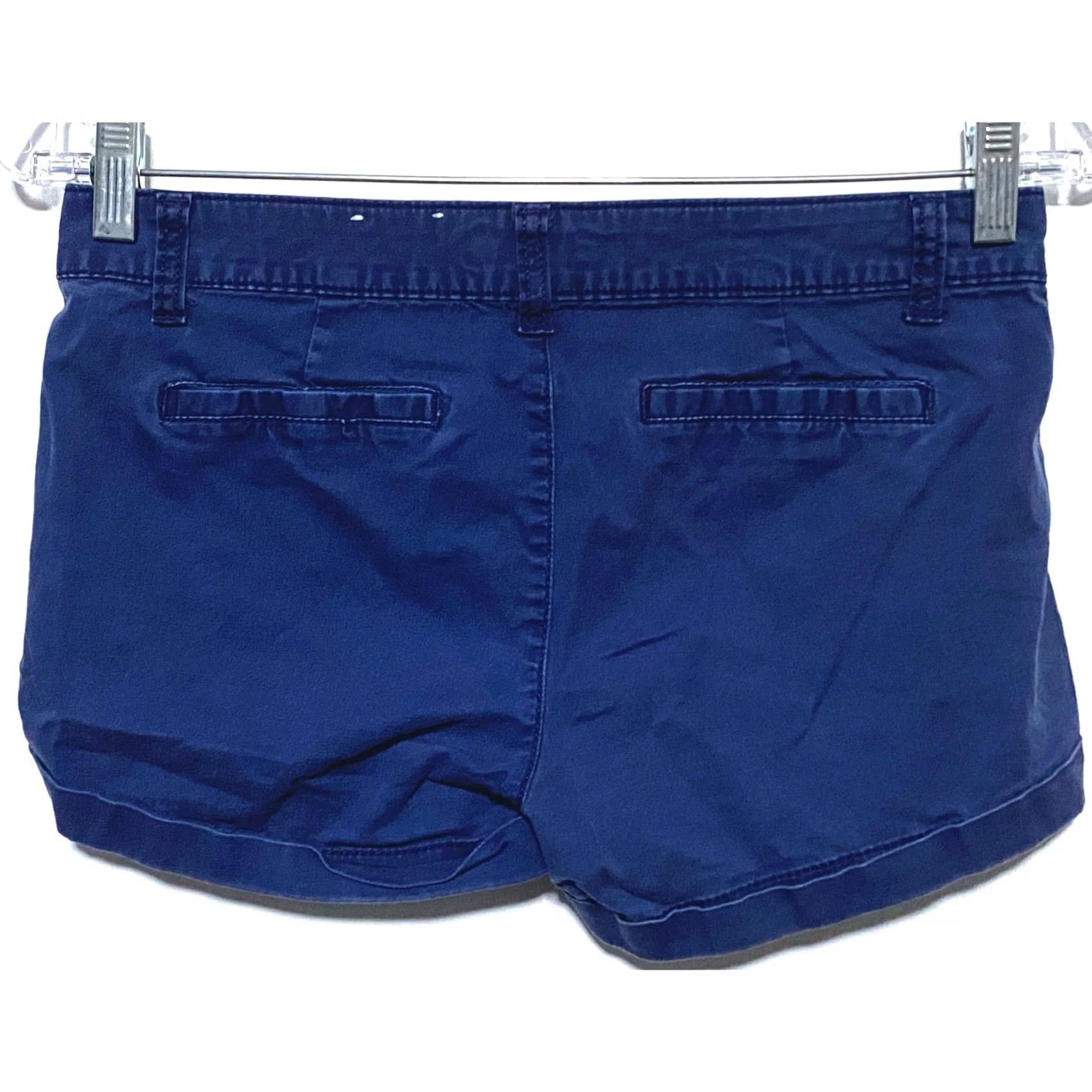 Vintage SO Blue Chino Khaki Cuffed Mini Shorts Juniors 3 Stretch Casual Preppy Y2K Womens Shorts Slim Low Rise 2in Inseam 28 Size 26" / US 2 / IT 38 - 3 Thumbnail