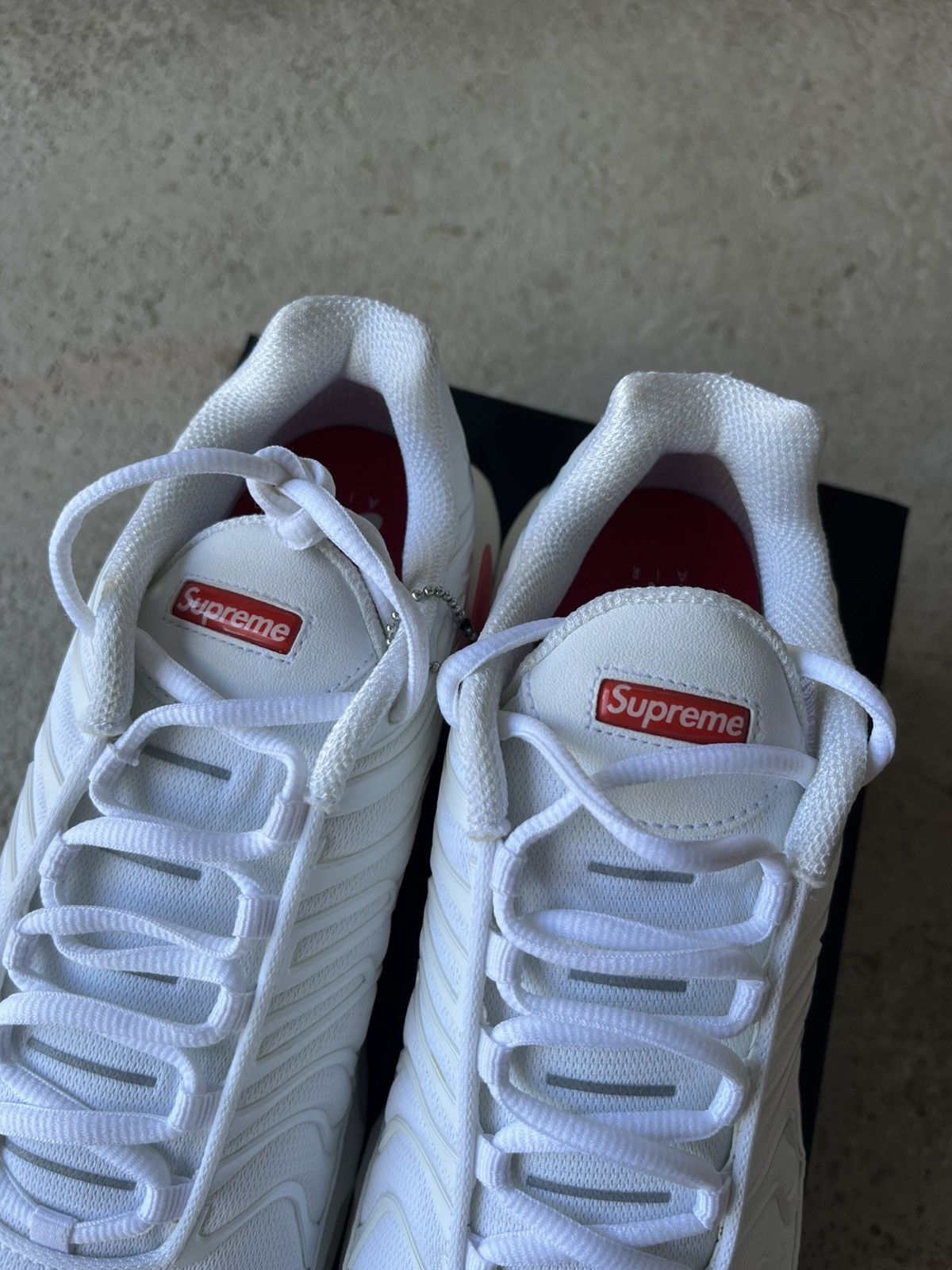 Nike × Supreme Nike Air Max Plus "TN" Supreme Size US 10 / EU 43 - 4 Thumbnail