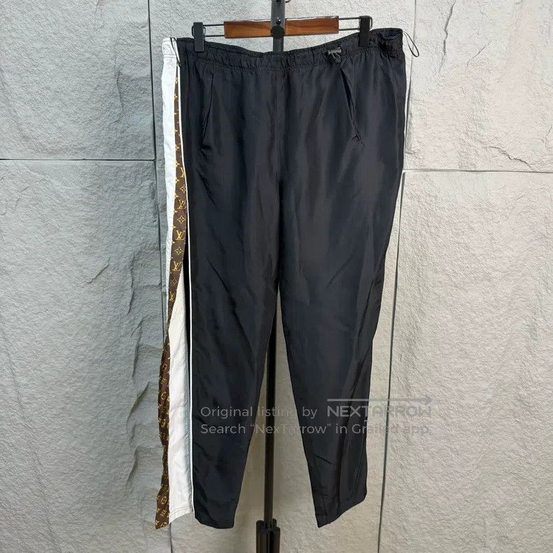 Louis Vuitton Louis Vuitton Side slits silk print slacks pants Size 37" - 1 Thumbnail