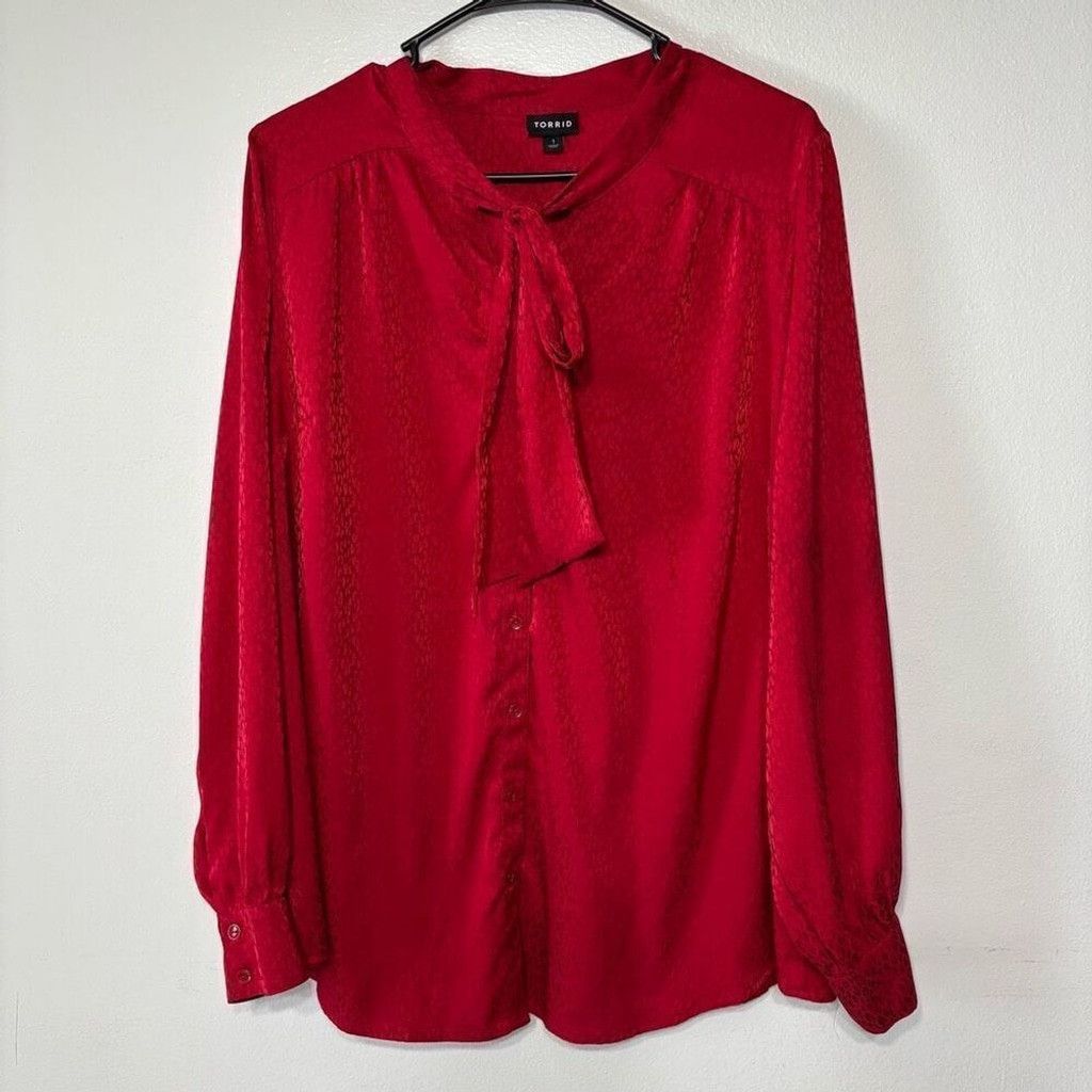Torrid Torrid Red Animal Print Jacquard Tie Neck Button Up Blouse Size L / US 10 / IT 46 - 1 Thumbnail