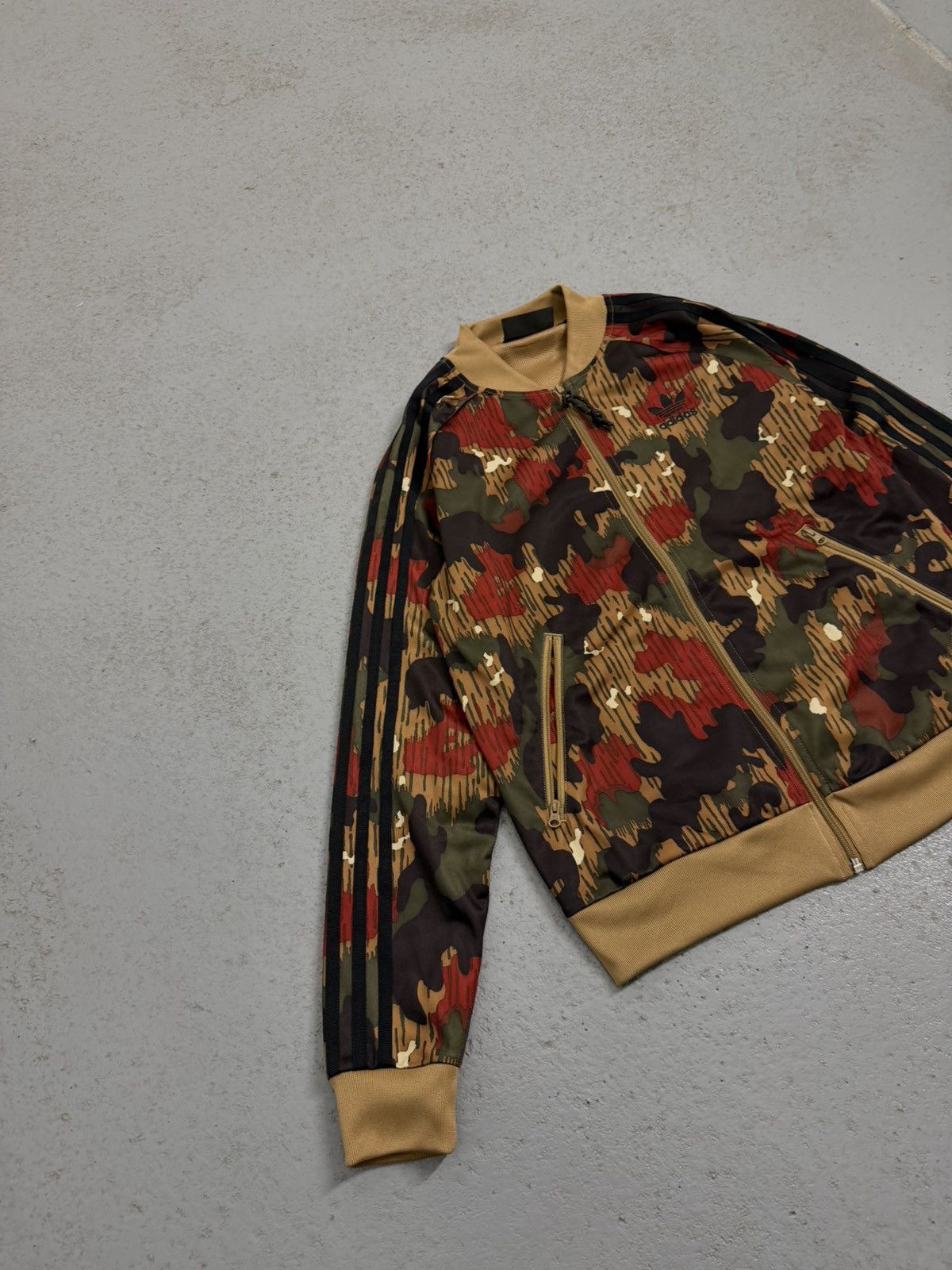 Adidas × Pharrell Adidas Farrell Williams Huhiking Camo 3Stripes Zip Tracksuit Size US S / EU 44-46 / 1 - 3 Thumbnail