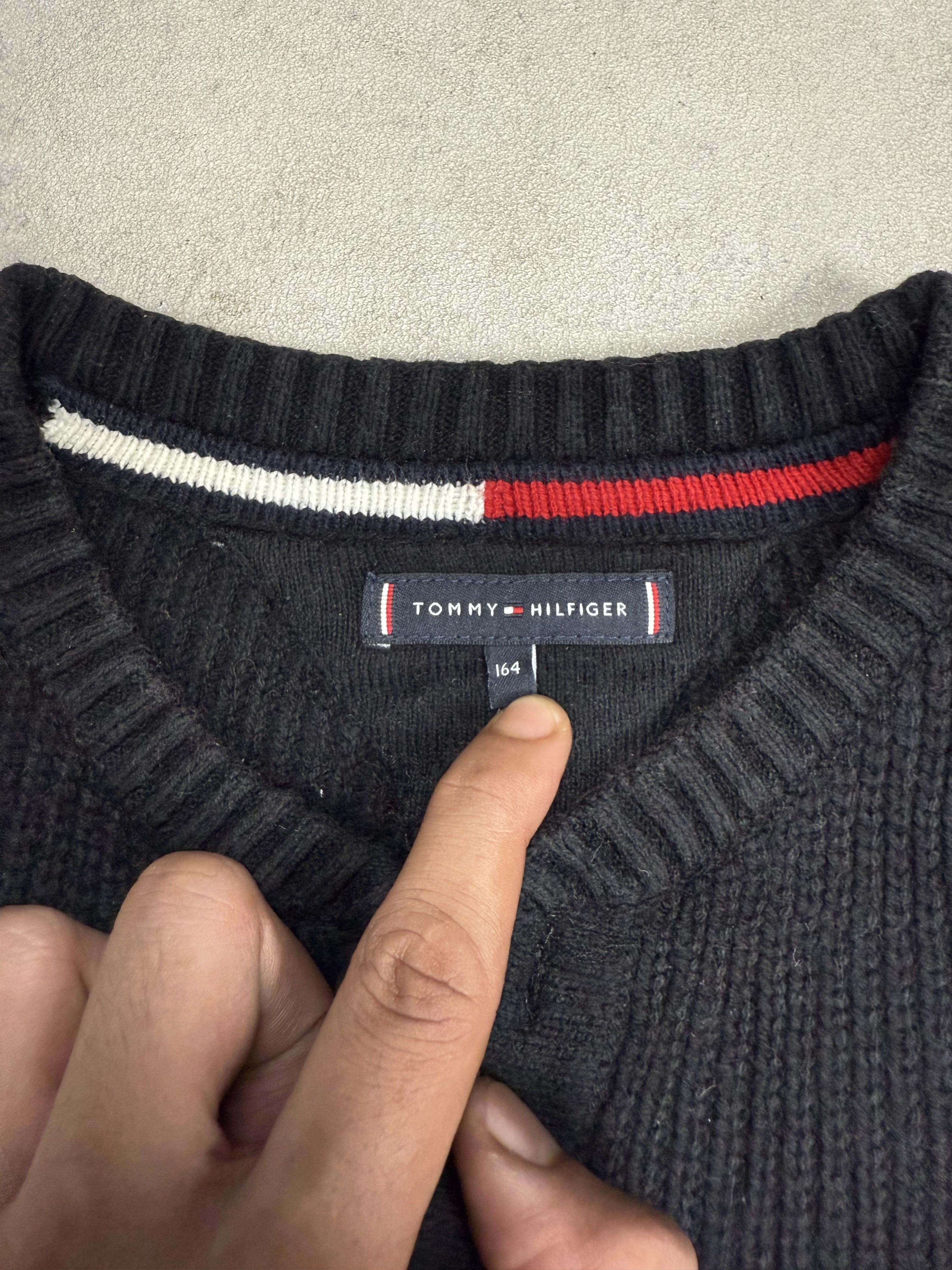 Tommy Hilfiger Tommy Hilfiger Knit Sweater Button Size S / US 4 / IT 40 - 5 Thumbnail