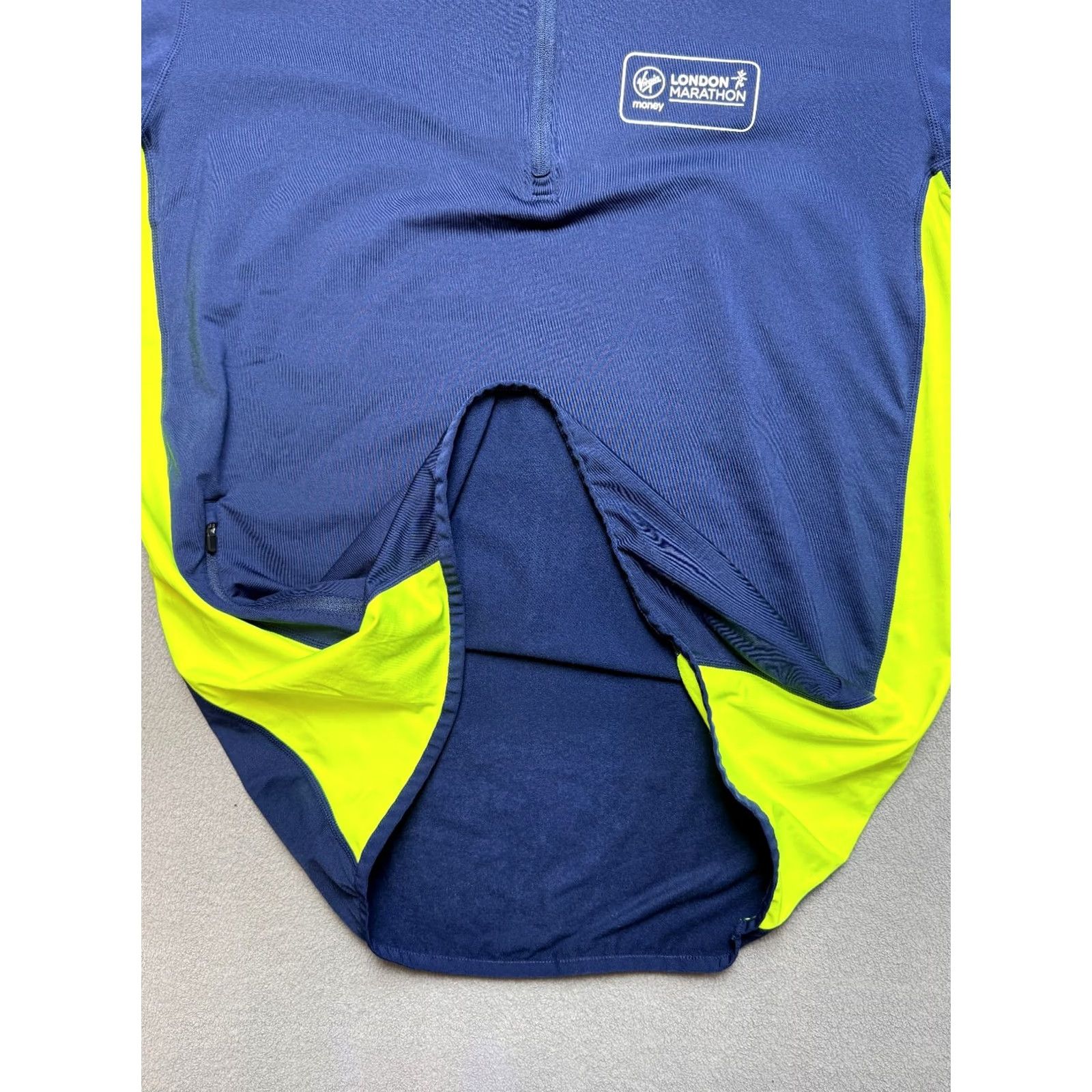 Vintage Virgin London Marathon Blue Running Pullover Mens L Blue Size US L / EU 52-54 / 3 - 4 Thumbnail