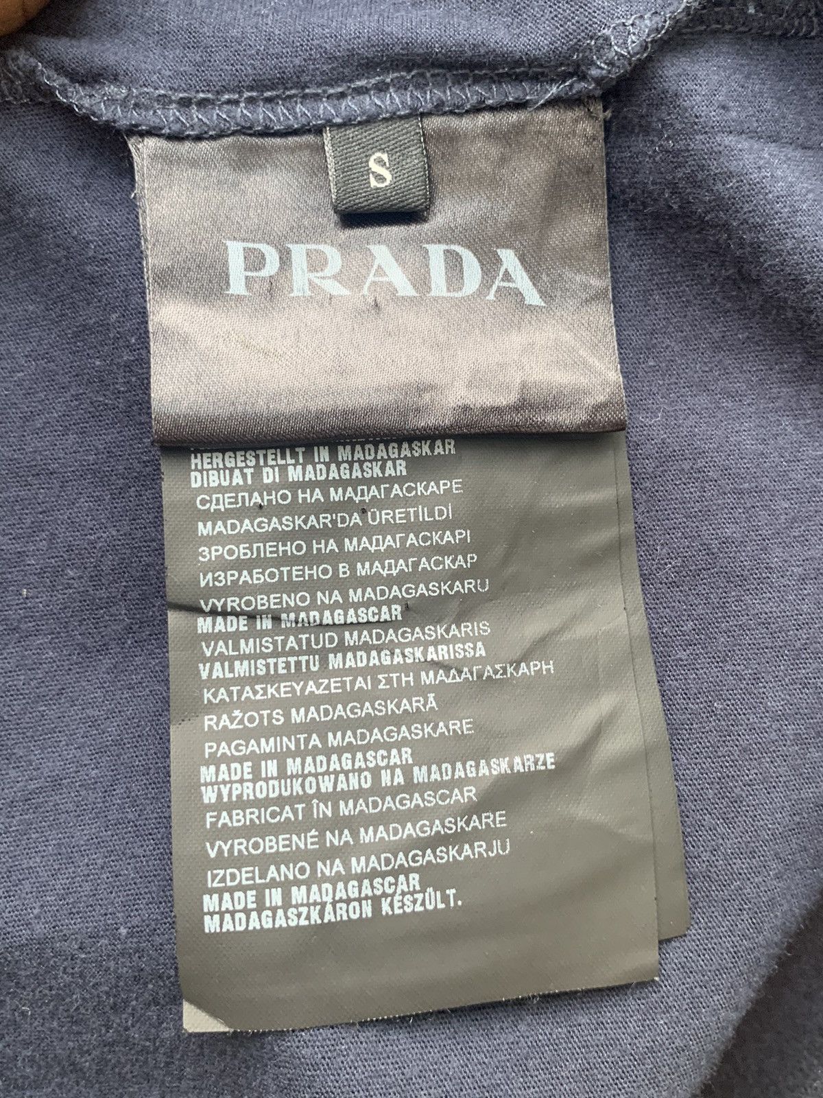 Prada Prada Milano Embroidered Polo Shirt Size US S / EU 44-46 / 1 - 18 Thumbnail