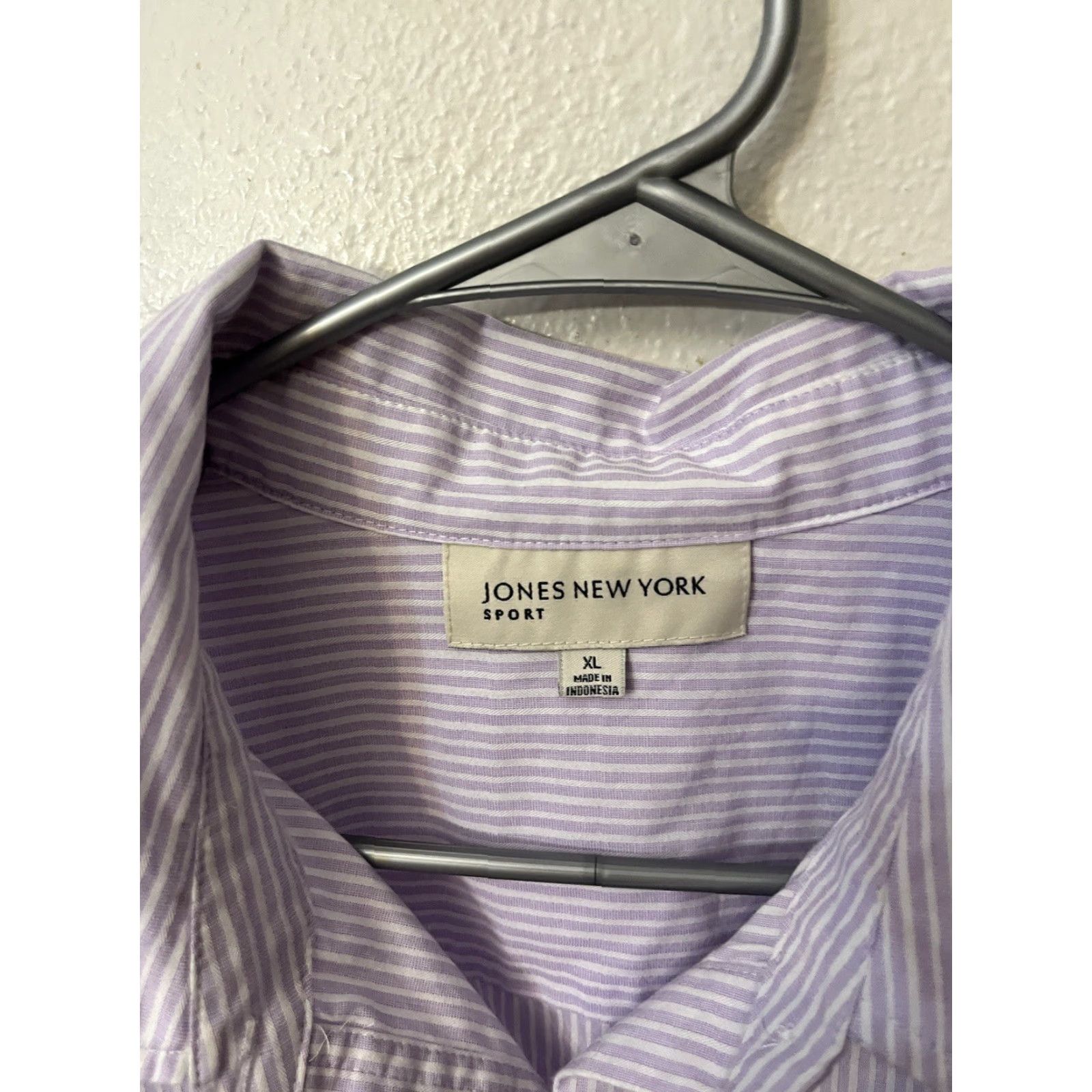 Jones New York JONES NEW YORK Shirt Women's XL Purple Striped Button Up Signature Size XL / US 12-14 / IT 48-50 - 2 Thumbnail