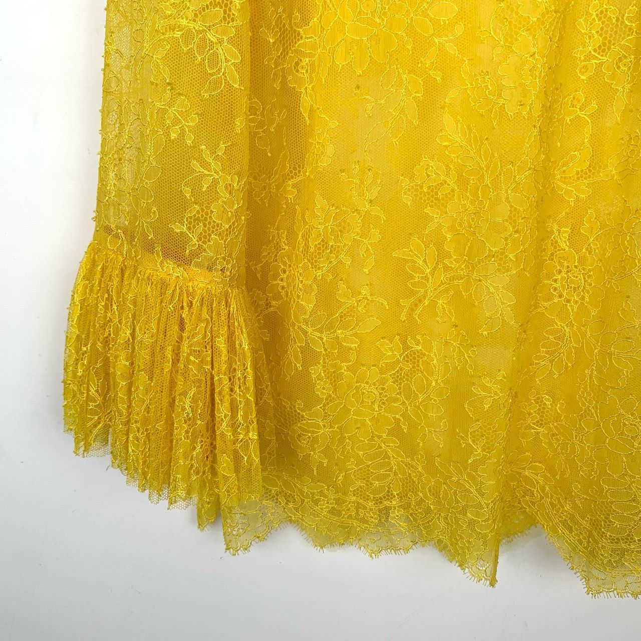 Gucci Gucci Yellow Long-Sleeve Shirt (Size S) Size XS / US 0-2 / IT 36-38 - 5 Thumbnail