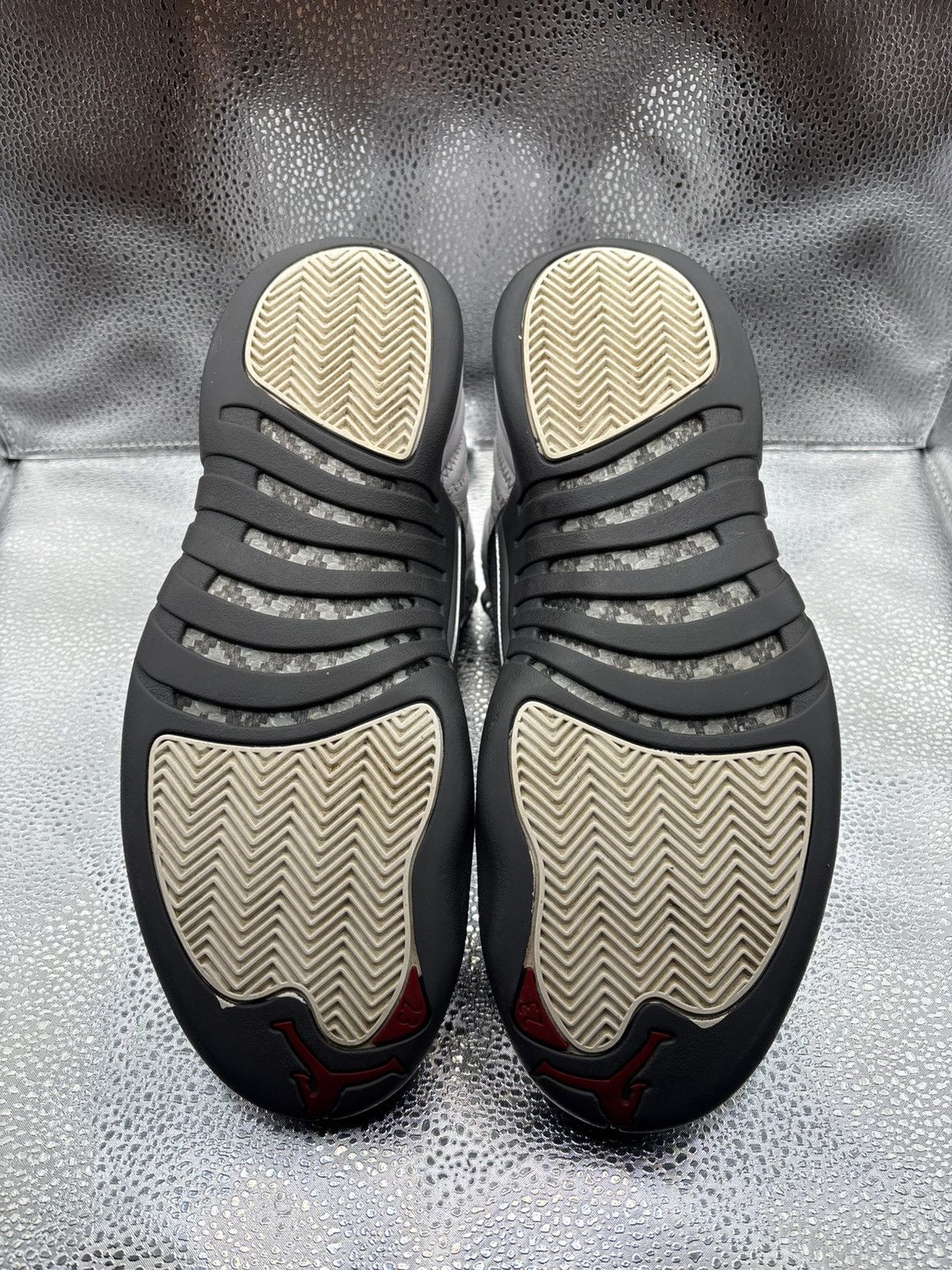 Jordan Brand Air Jordan 12 white dark grey Size US 9.5 / EU 42-43 - 3 Thumbnail