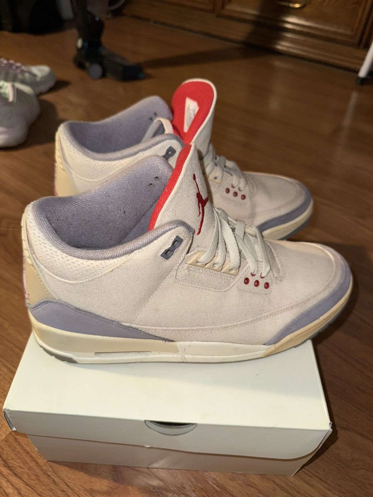 Jordan Brand Air Jordan 3 Retro SE ‘Muslin’ Size US 10.5 / EU 43-44 - 2 Thumbnail