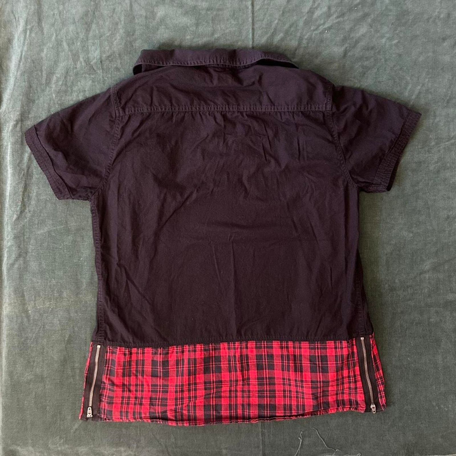 Guess Rare y2k guess button up Size US M / EU 48-50 / 2 - 4 Thumbnail