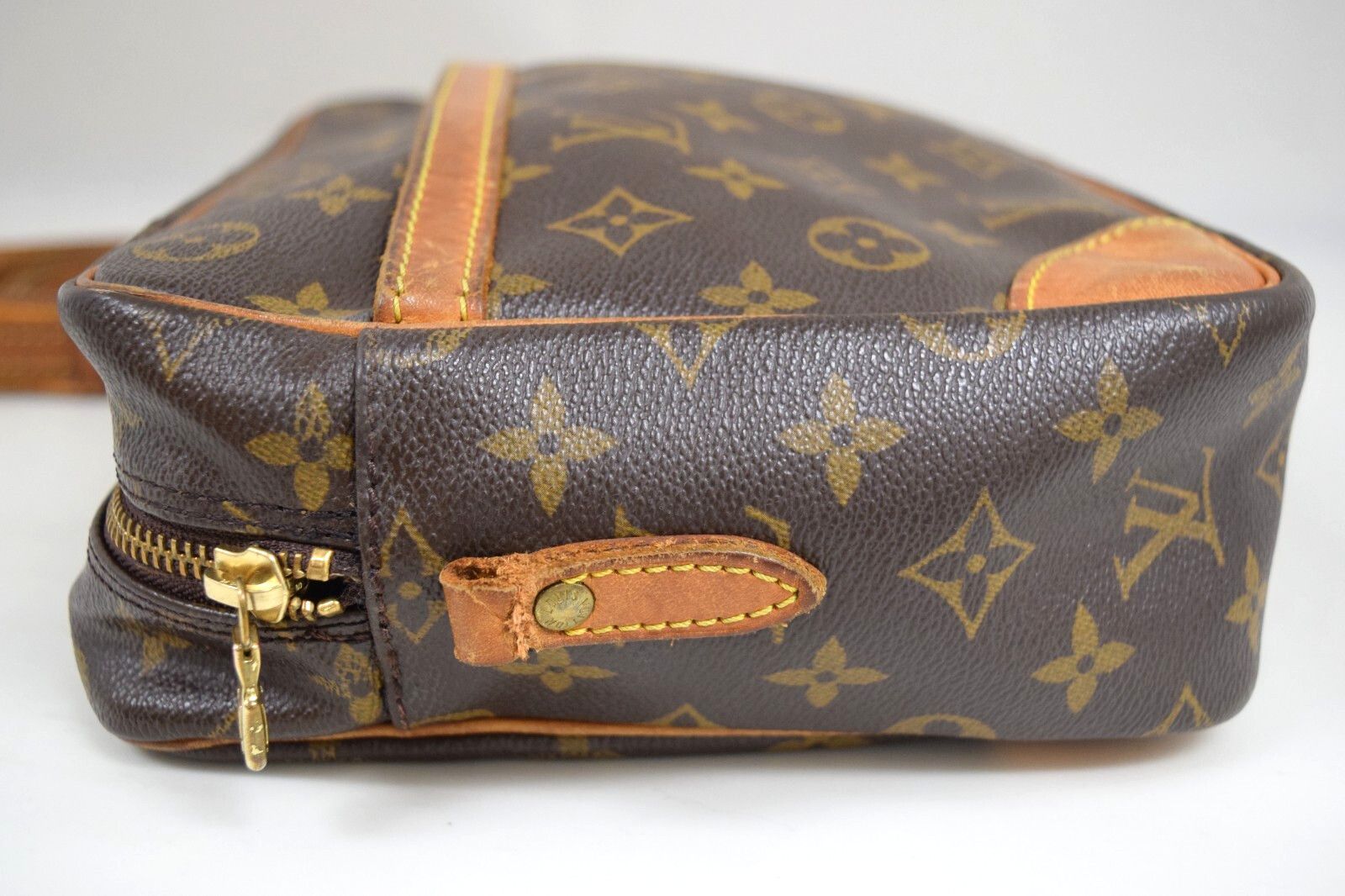 Louis Vuitton Louis Vuitton Trocadero 30 Crossbody Bag Monogram M51272 Size ONE SIZE - 6 Thumbnail