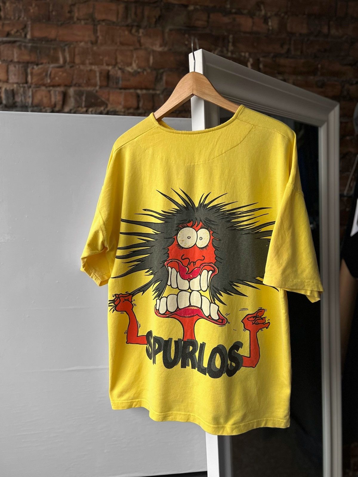 image of Very Vintage Spurlos Banda 90's Vintage Big Print Yellow T-Shirt Very, Men's (Size XL)