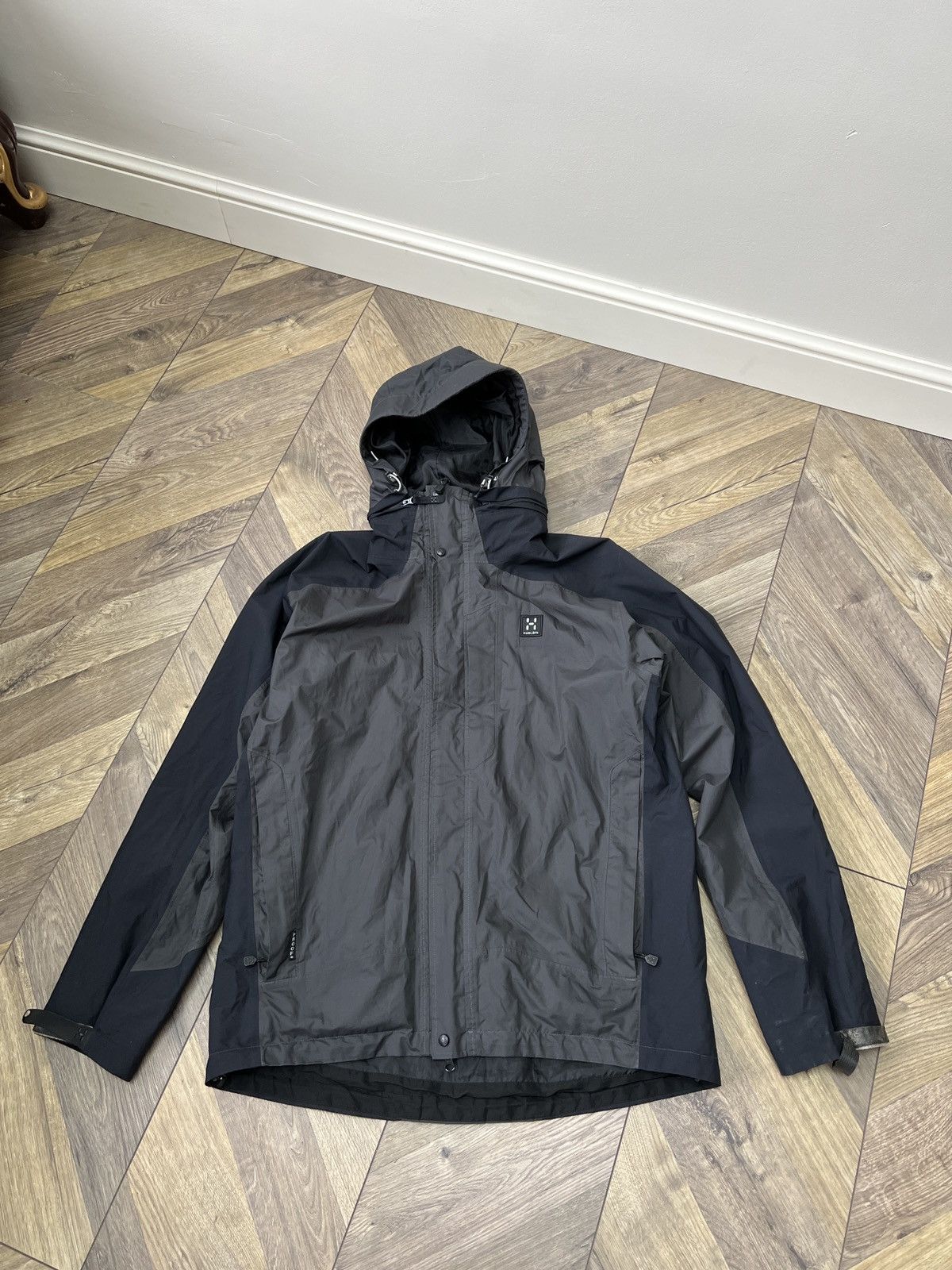 Haglofs × Vintage Vintage Haglofs Outdoor Jacket Size US L / EU 52-54 / 3 - 1 Thumbnail