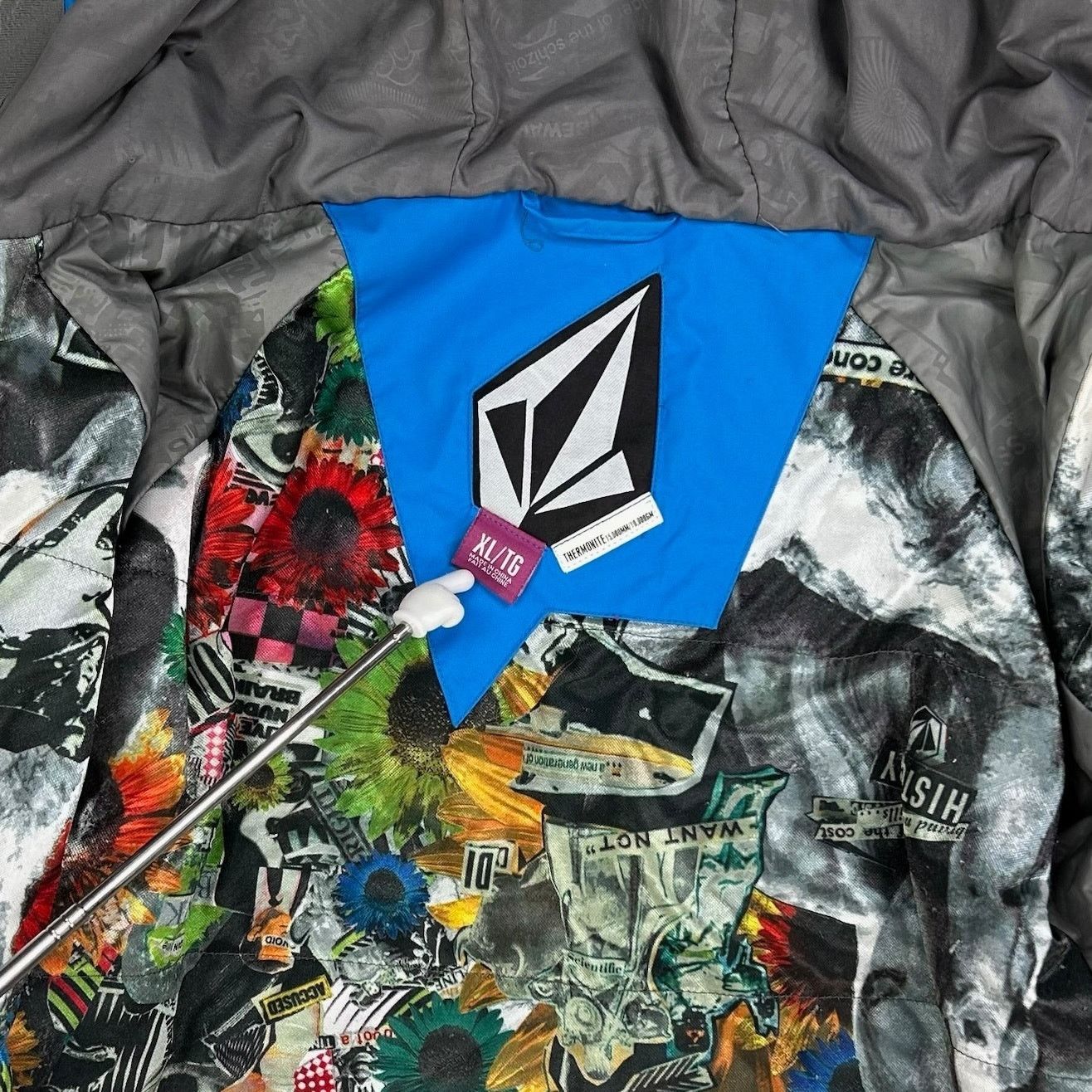 Volcom Vintage Y2K Volcom Puffer Ski Jacket Mens XL Blue White Size US XL / EU 56 / 4 - 4 Thumbnail