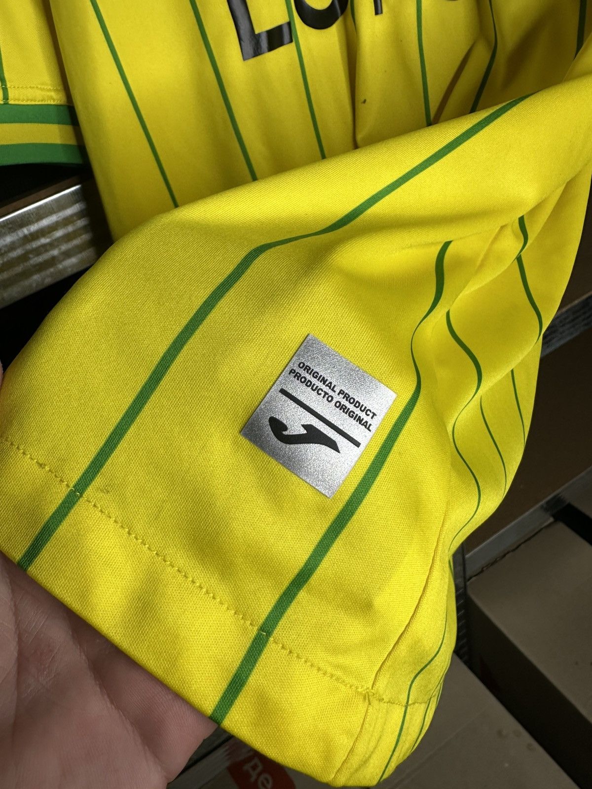 Jerzees Joma Norwich City Home football shirt 2022 - 2023 Size US L / EU 52-54 / 3 - 7 Thumbnail
