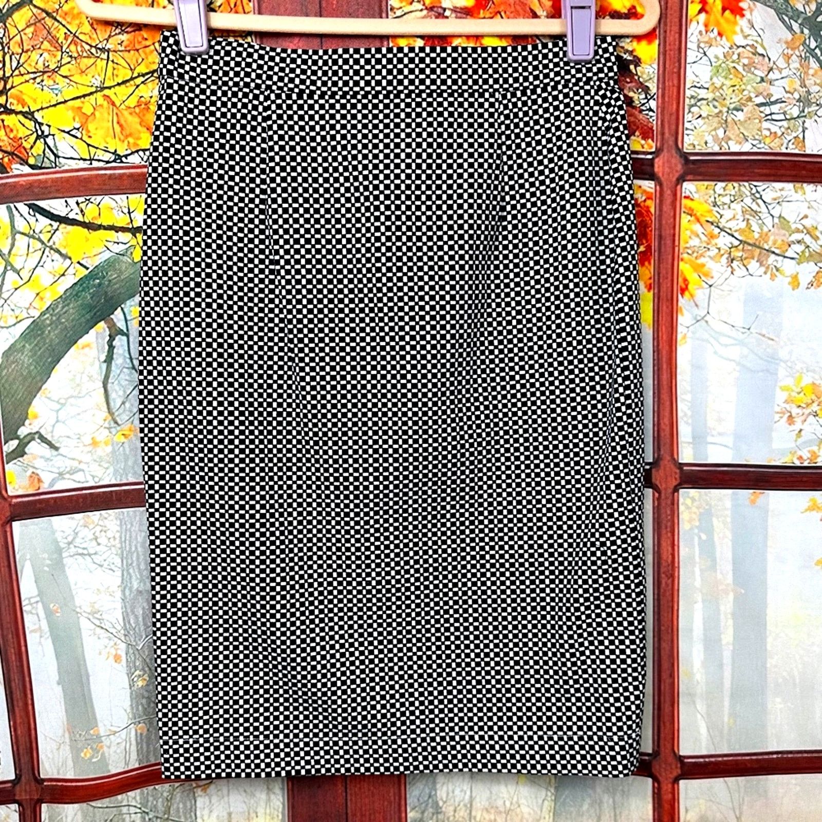 Michael Kors Michael Kors Checkered Skirt Black/White size 2 Size 26" / US 2 / IT 38 - 4 Thumbnail