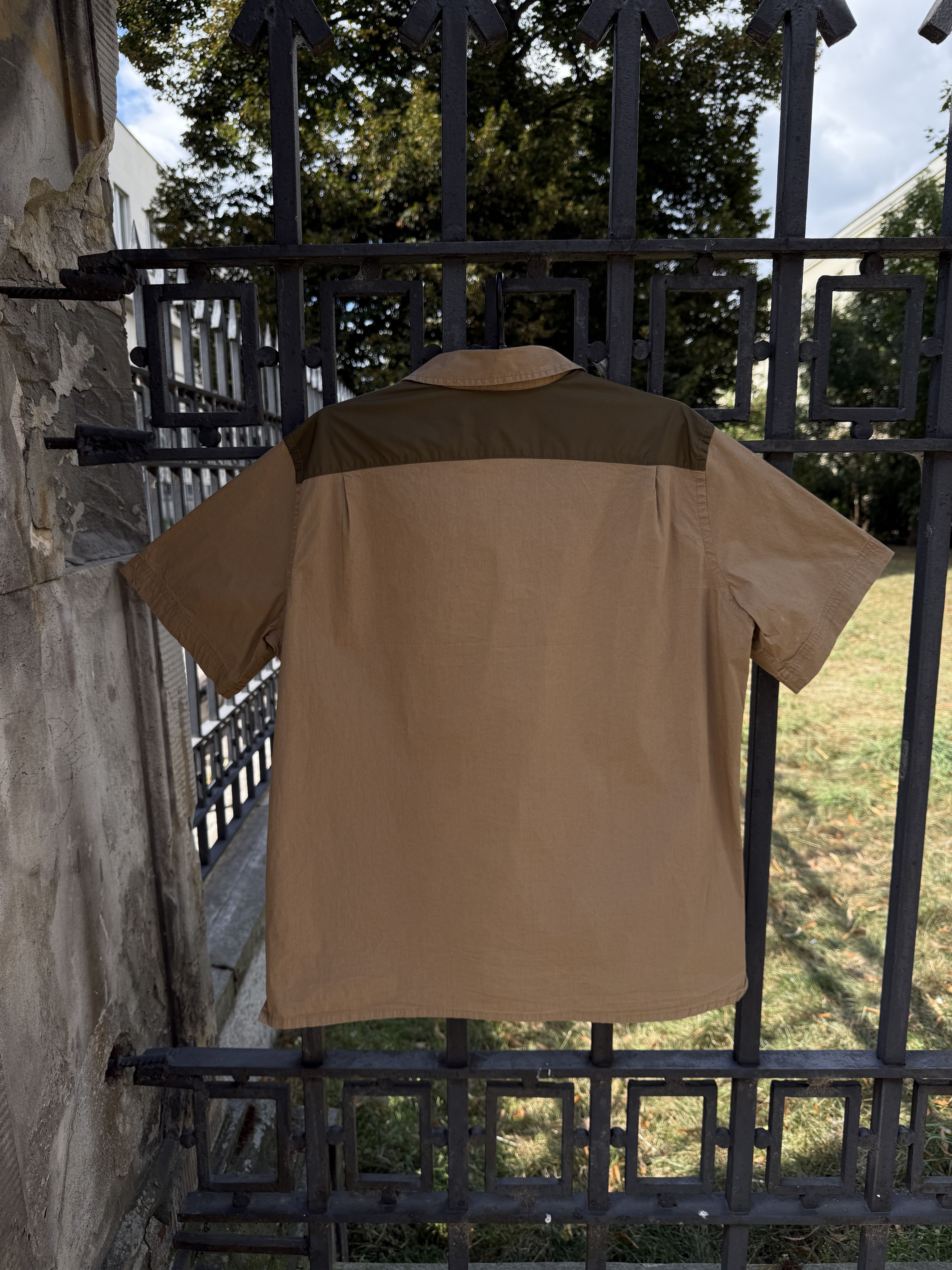 Paul Smith Paul Smith sand shirt - L Size US L / EU 52-54 / 3 - 5 Thumbnail