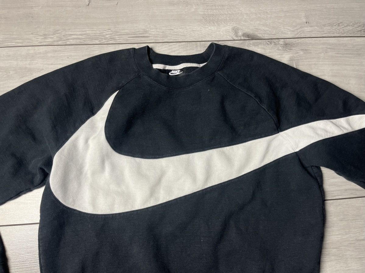 Nike Nike sweatshirt big swoosh size Large Size US L / EU 52-54 / 3 - 3 Thumbnail