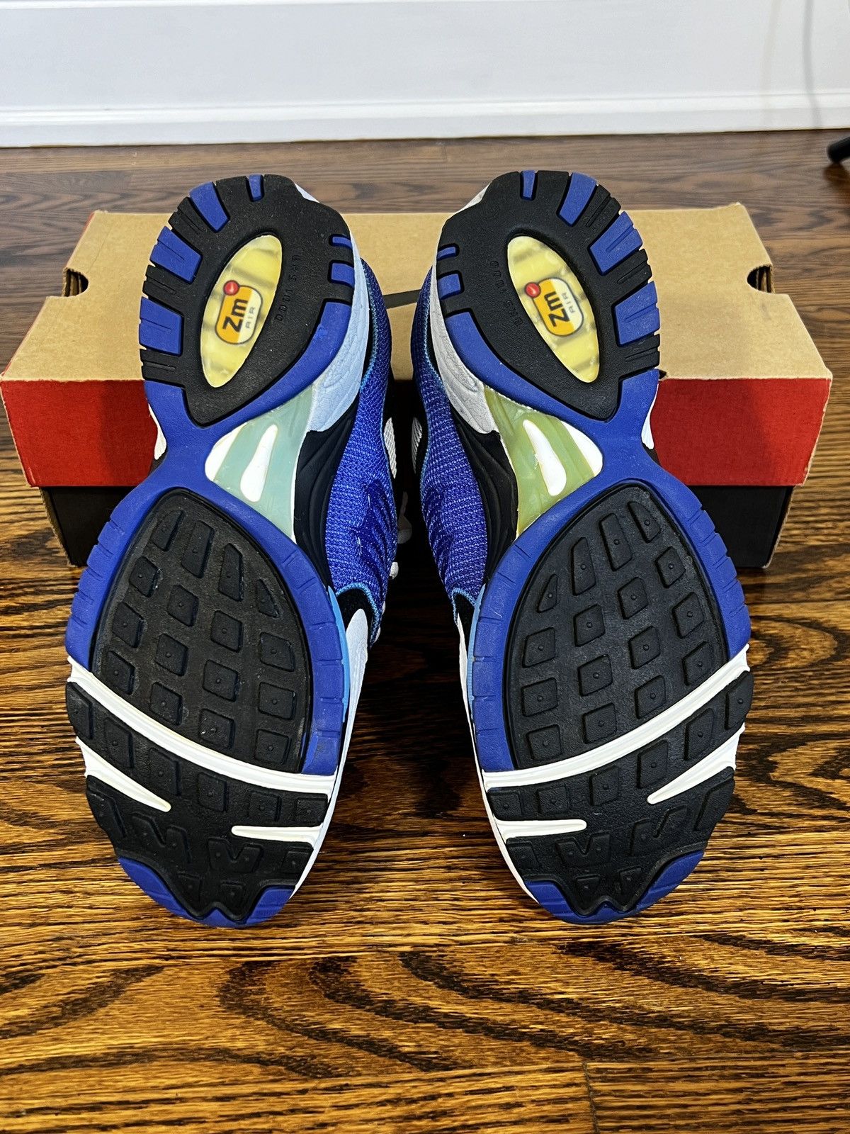 Nike Nike Air Zoom Citizen Size US 8.5 / EU 41-42 - 5 Thumbnail